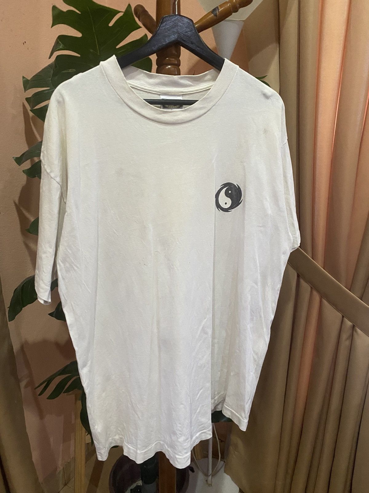 Other Vintage T&C Surf Designs Yin Yang Logo White T-Shirt in USA Size US XL / EU 56 / 4 - 4 Thumbnail