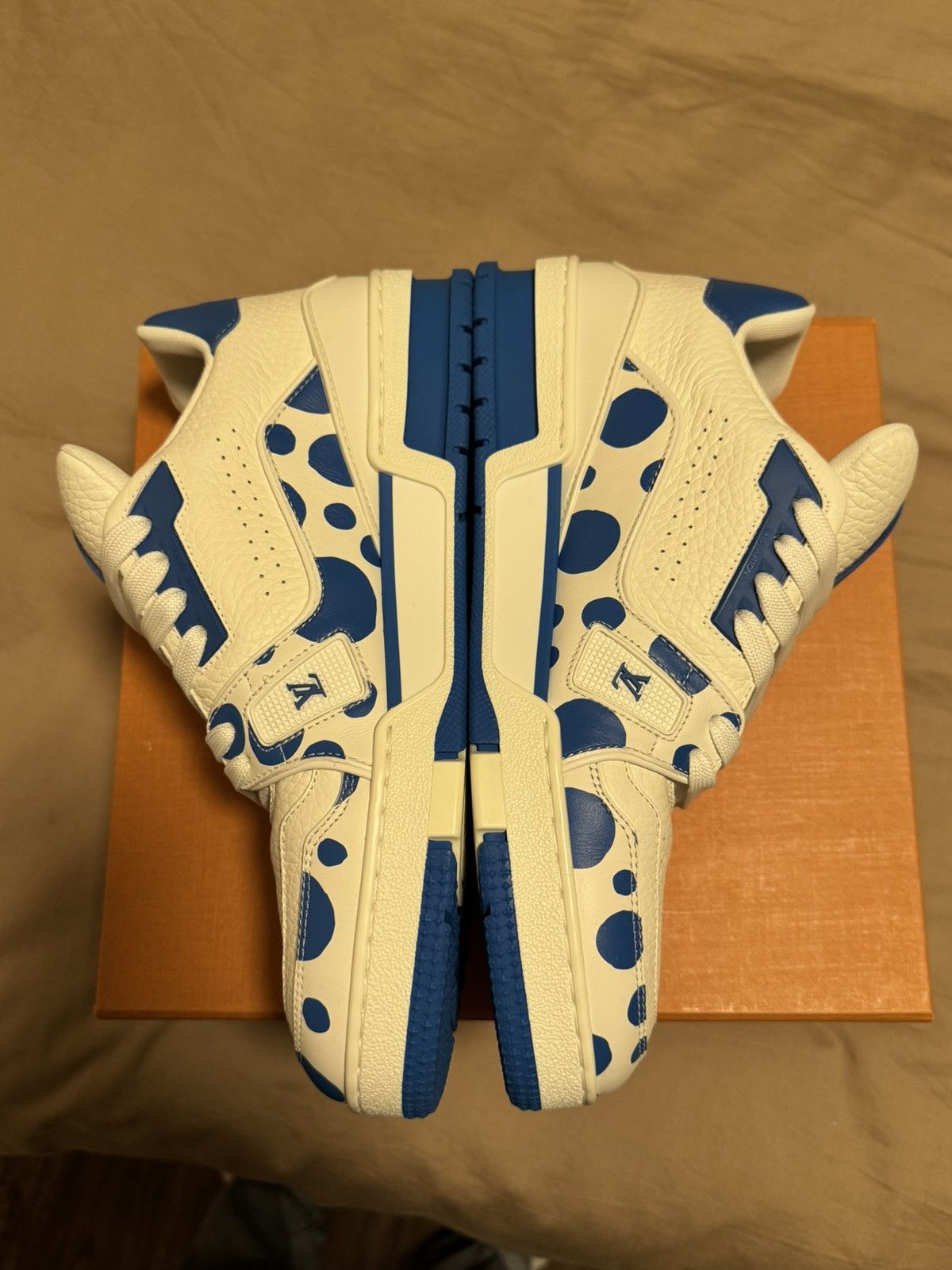 Louis Vuitton LV x YK LV Trainers Size US 8.5 / EU 41-42 - 9 Thumbnail
