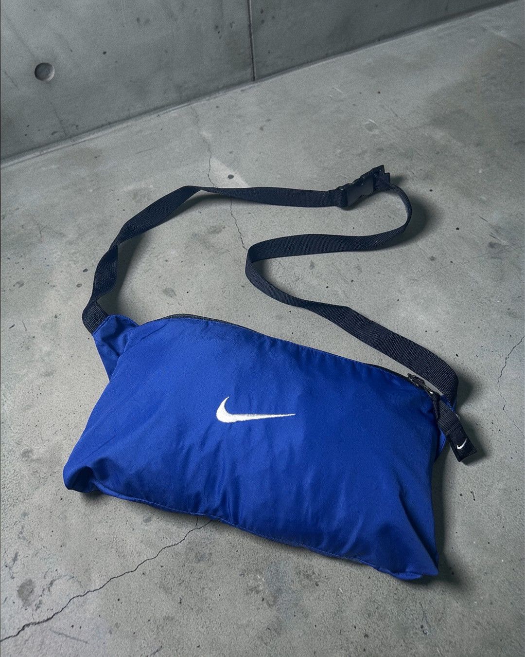 Nike Nike Vintage Packable Transformer Windbreaker Size US M / EU 48-50 / 2 - 10 Thumbnail