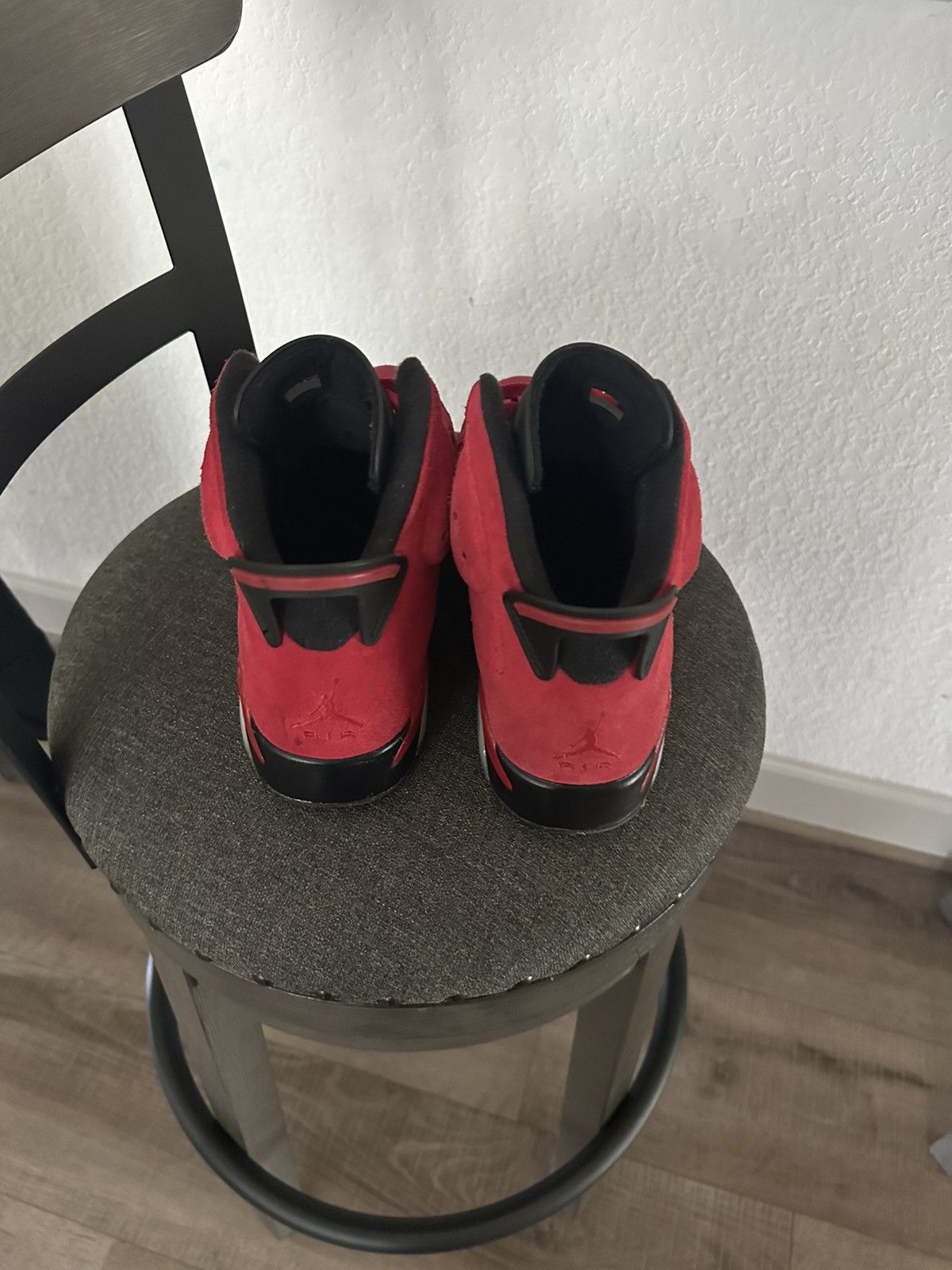 Nike Jordan 6 Size US 11 / EU 44 - 4 Thumbnail