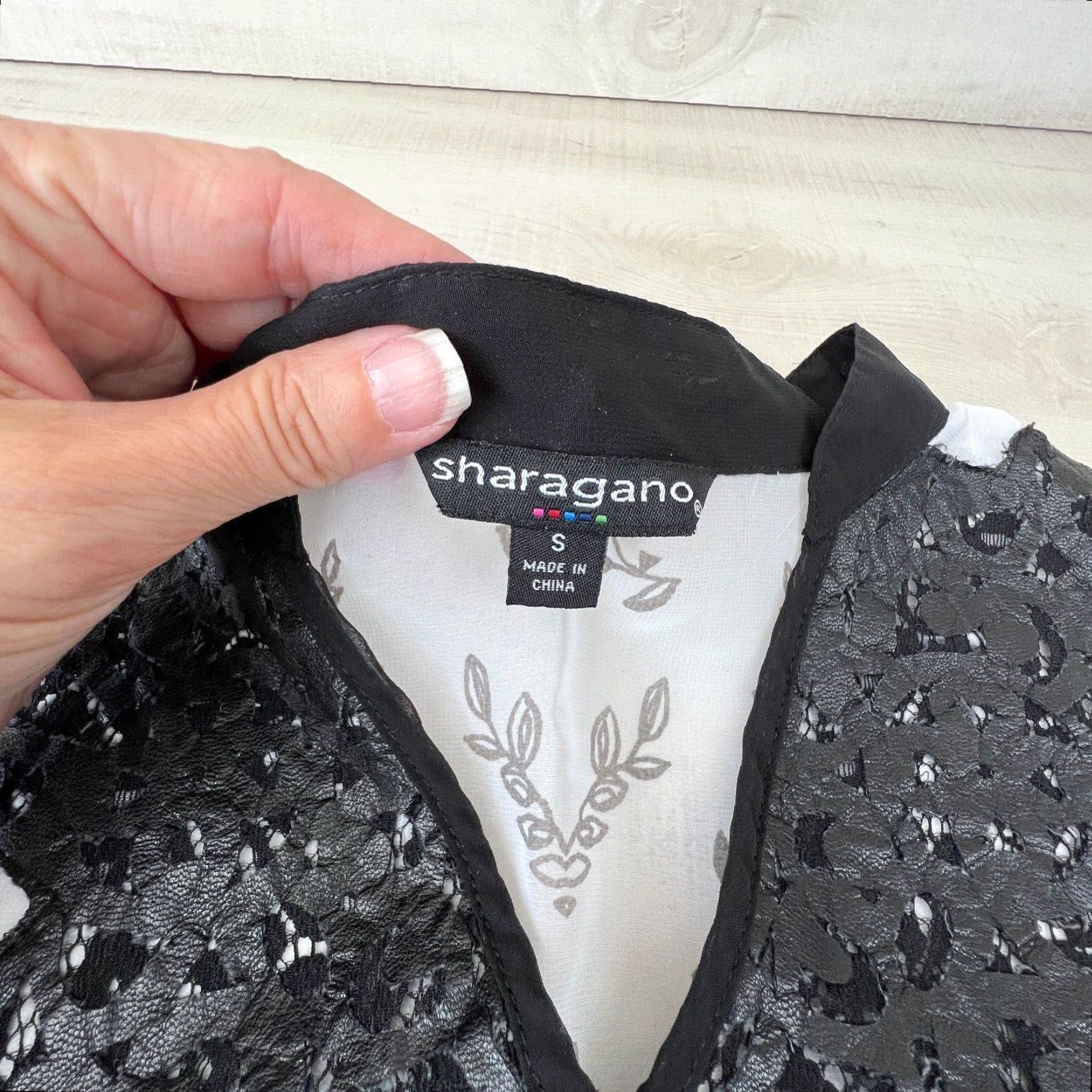 Vintage Sharagano Womens Semi Sheer Blouse Small White Black Boho Shirt Size S / US 4 / IT 40 - 4 Thumbnail
