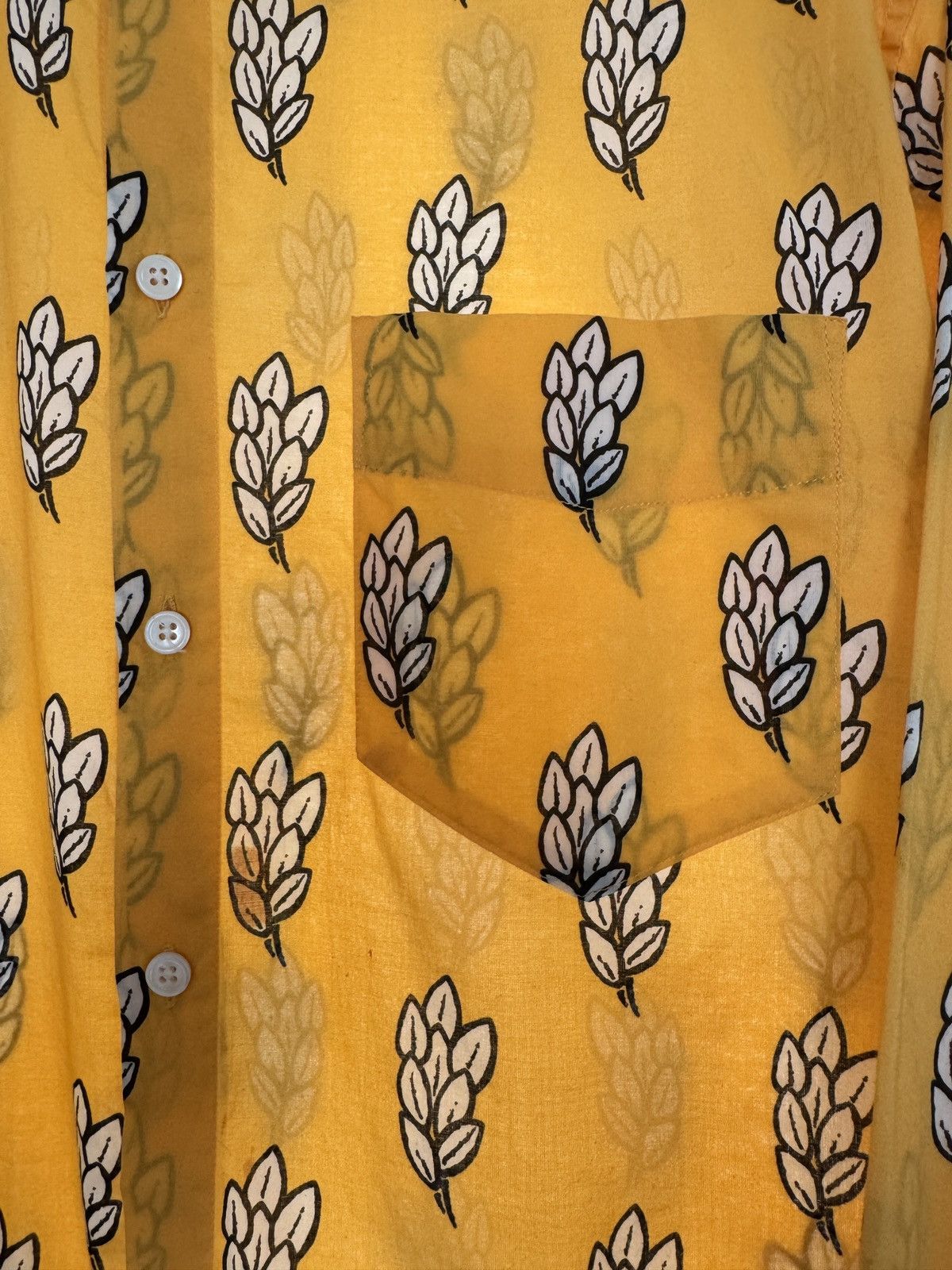 Jacquemus Jacquemus “Le Gadjo” wheat shirt Size US M / EU 48-50 / 2 - 4 Thumbnail