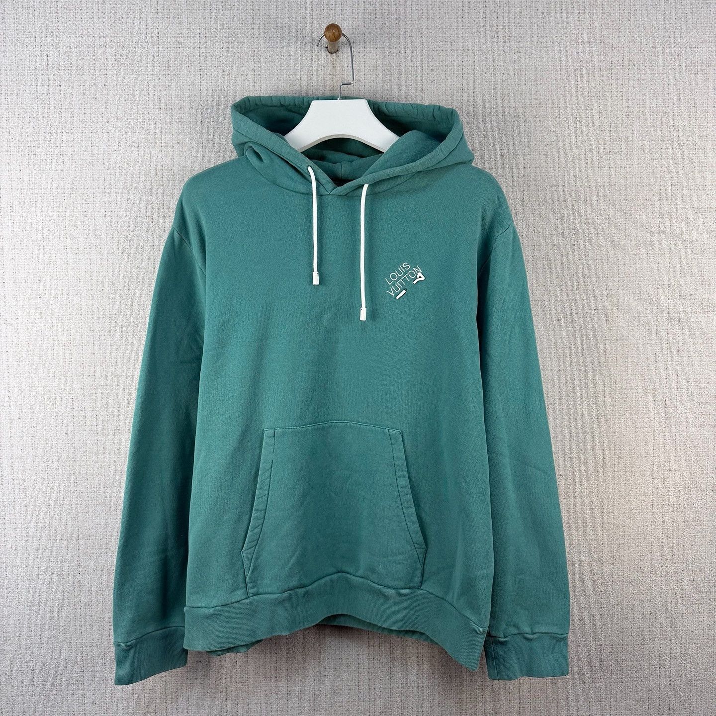 Louis Vuitton Louis Vuitton Logo Hoodie Green Size XL Size US XL / EU 56 / 4 - 1 Thumbnail