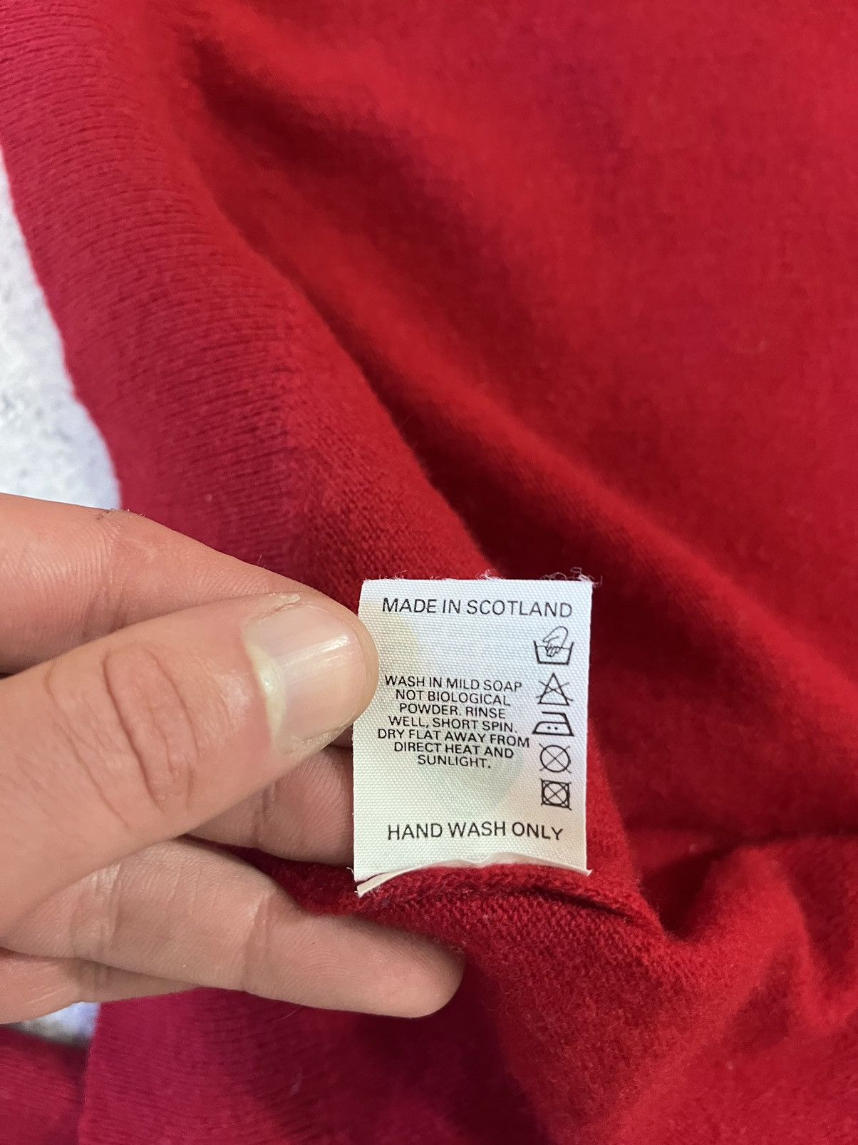 Burberry Burberrys Women Cardigan Red Wool Scotland Gold Logo Buttons Size L / US 10 / IT 46 - 7 Thumbnail