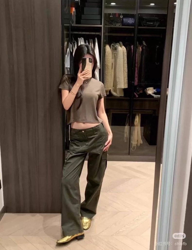 Celine Celine Green Utility Pants with Gold Button Size 32" / US 10 / IT 46 - 7 Thumbnail