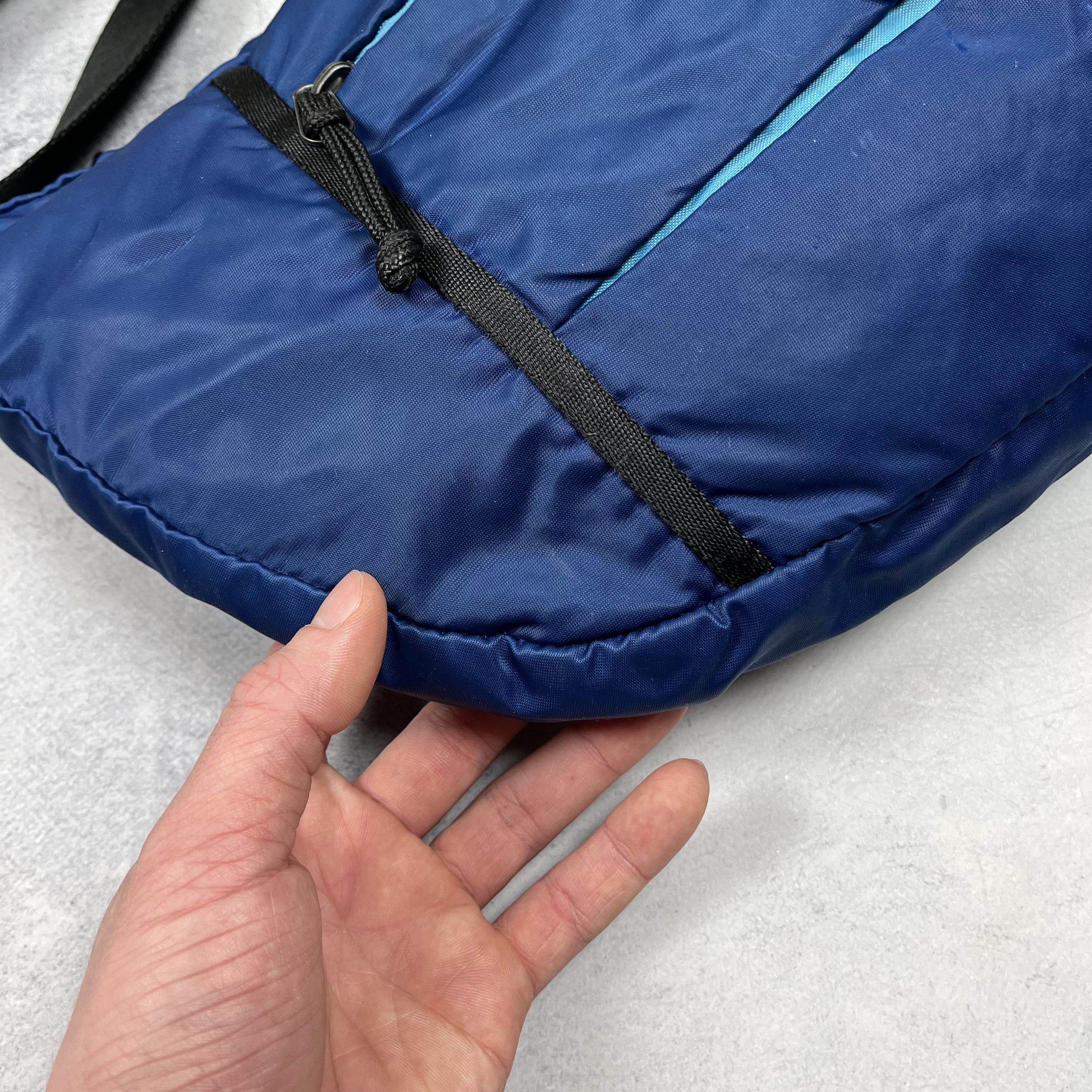 Nike Vintage Nike Swoosh Nylon Shoulder Crossbody Bag 90’s Size ONE SIZE - 8 Thumbnail