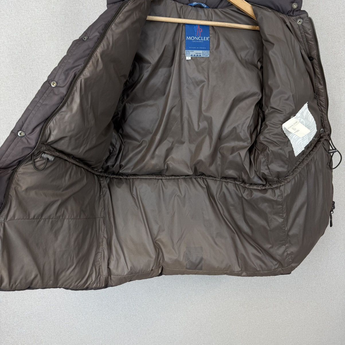 Moncler VINTAGE CHOCOLATE BROWN MONCLER GRENOBLE PUFFER JACKET Size US L / EU 52-54 / 3 - 15 Thumbnail