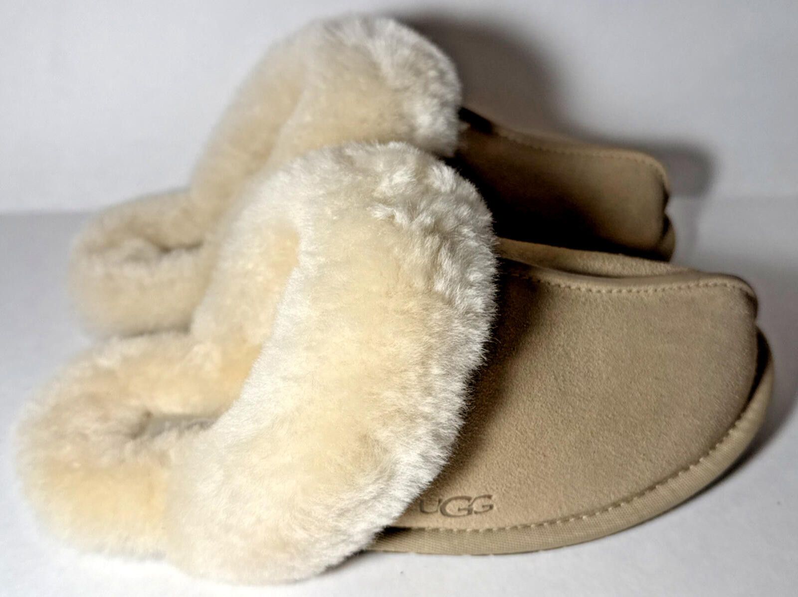 Ugg UGG Scuffette II Suede and Sheepskin Women's Slippers Sand Size US 6 / IT 36 - 1 Thumbnail