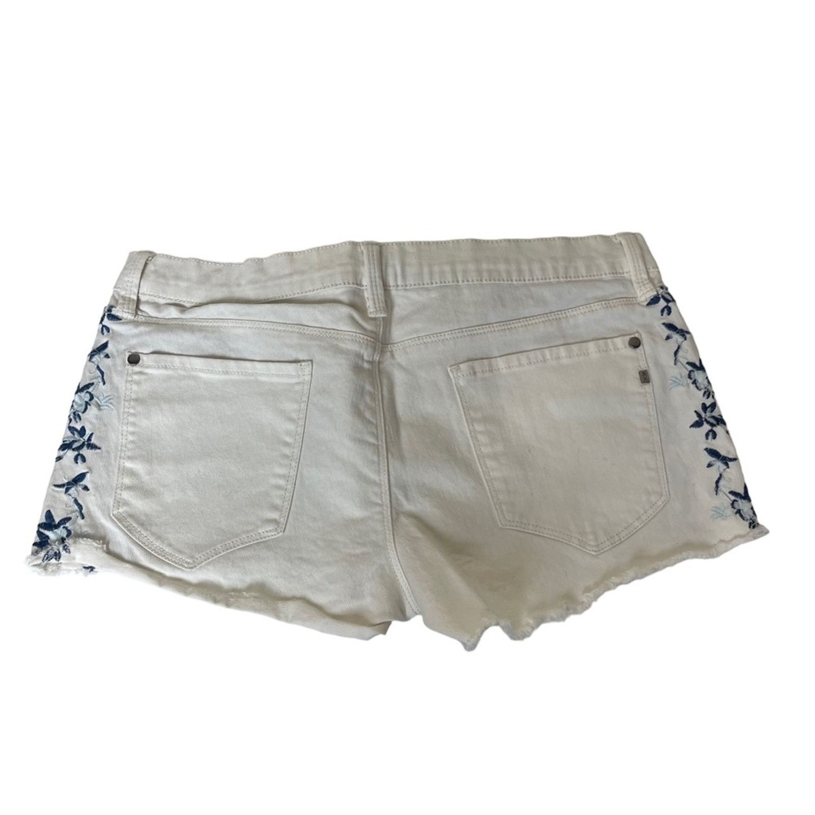 Genetic Denim Genetic Denim The Ivy Embroidered Denim Shorts Ivory Size 30 Size 30" / US 8 / IT 44 - 3 Thumbnail