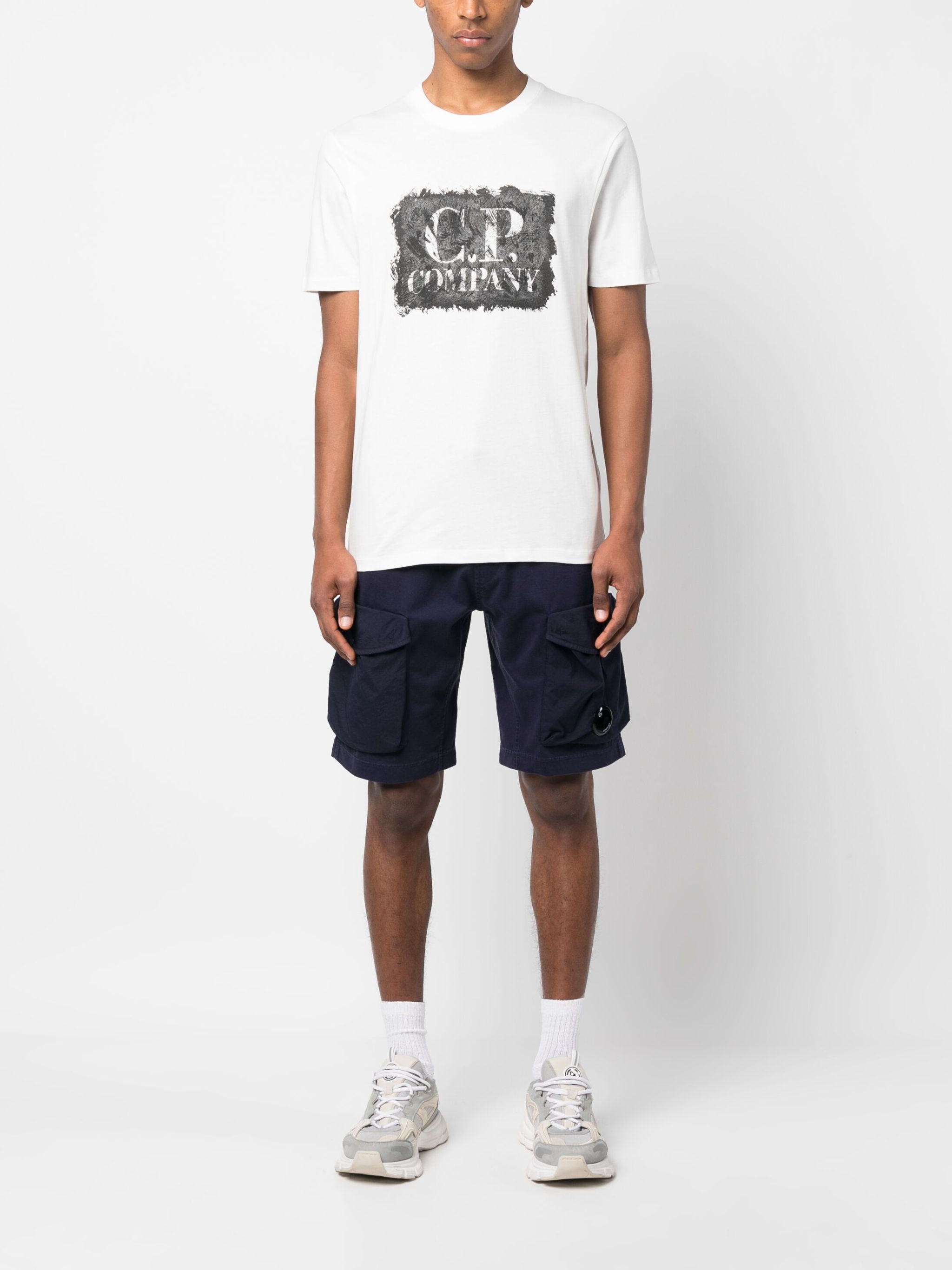 C.P. Company o1y1224 Logo Short in Navy Blue Size US 28 / EU 44 - 2 Thumbnail