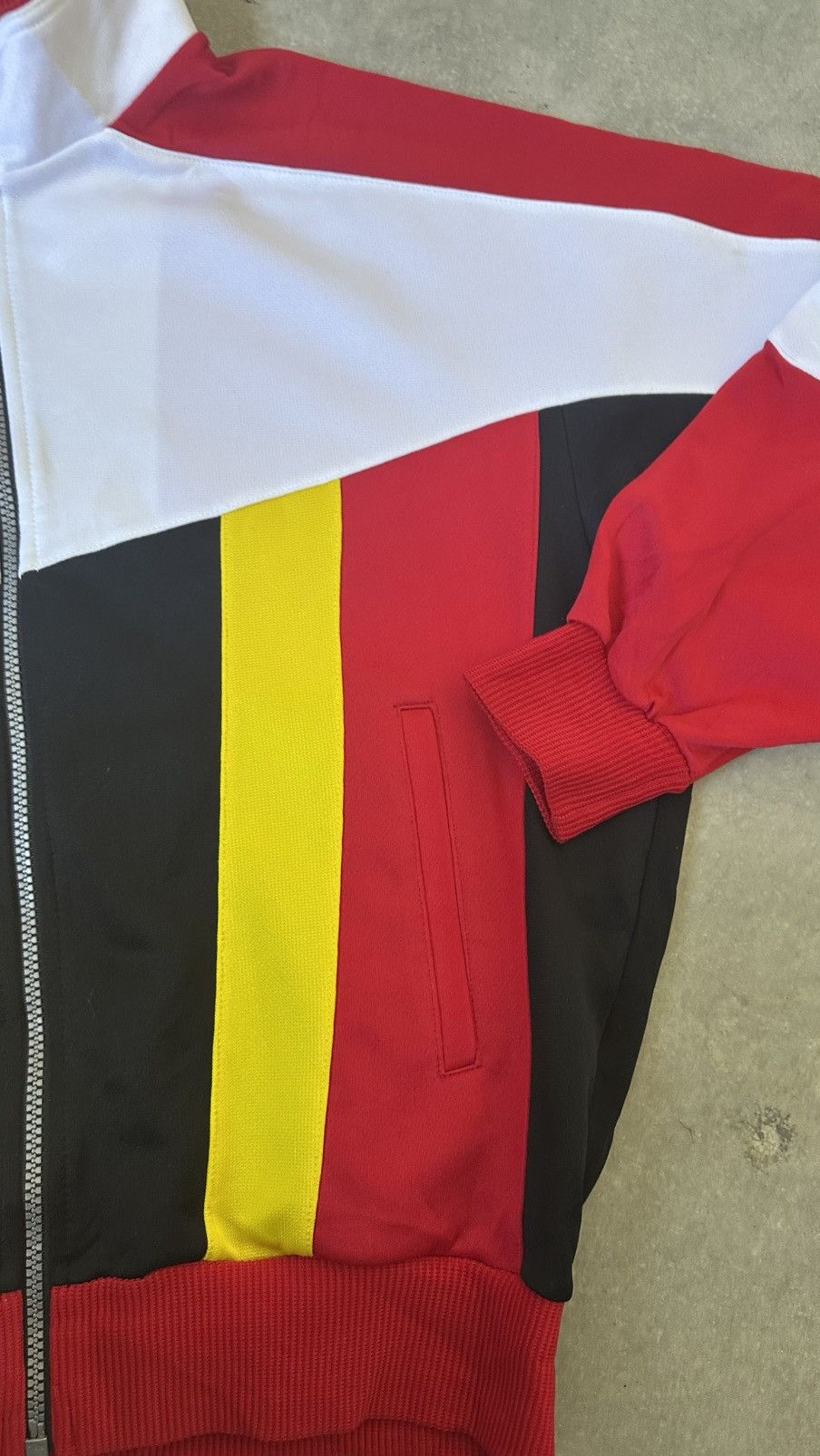 Mizuno VINTAGE MIZUNO NAGOYA GRAMPUS J LEAGUE TRACKTOP Size US L / EU 52-54 / 3 - 3 Thumbnail