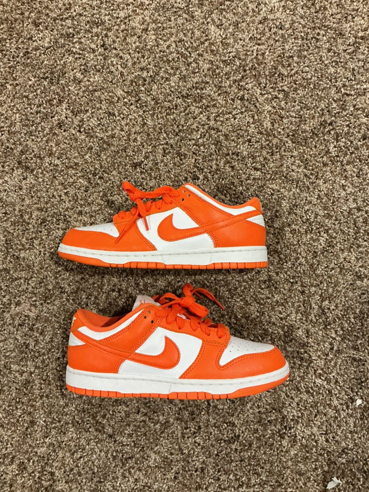 Nike SB Nike Dunk Low SP Syracuse Size US 7 / EU 40 - 2 Thumbnail
