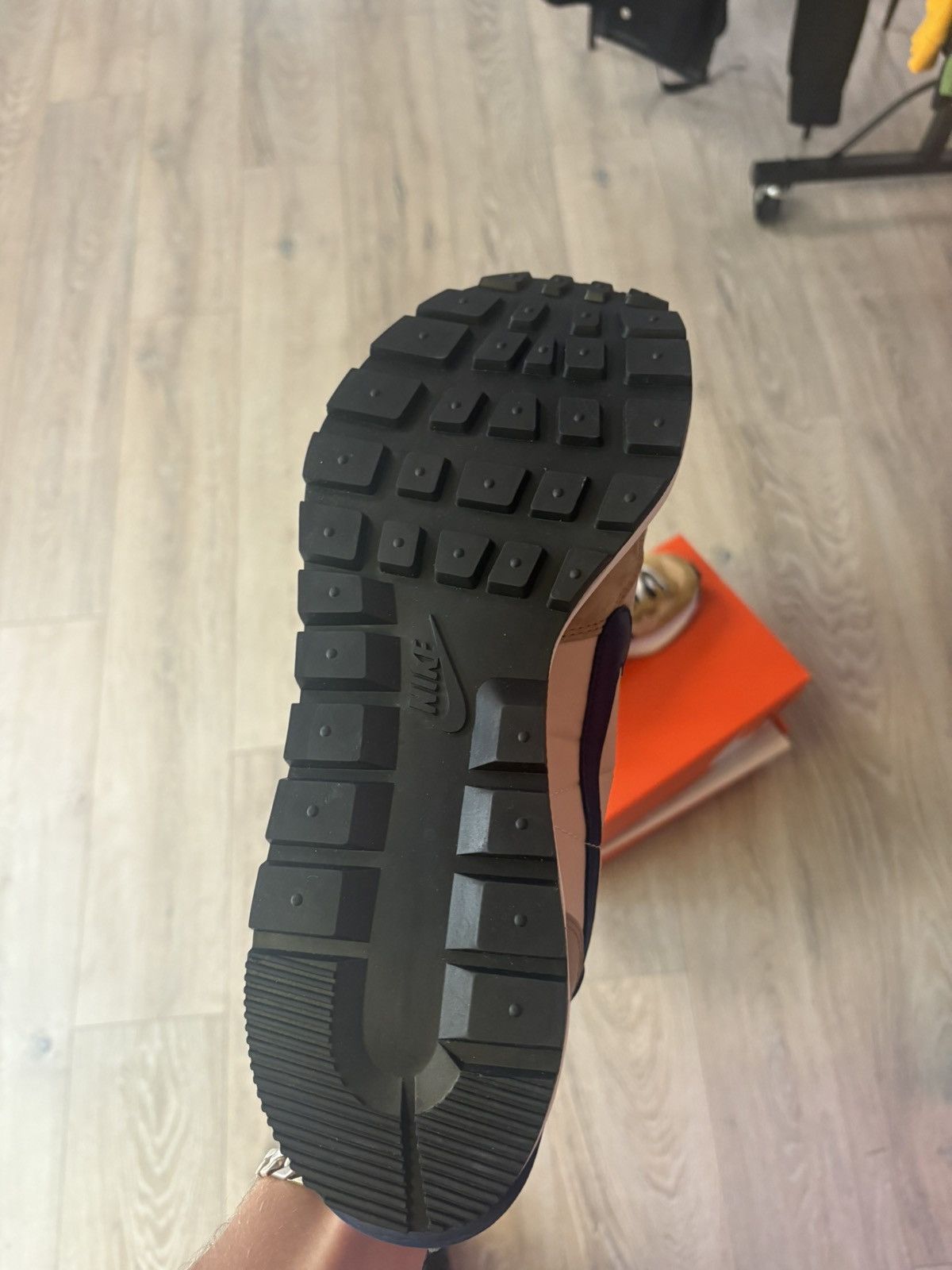 Nike BRAND NEW NIKE SACAI VAPORWAFFLES Size US 10.5 / EU 43-44 - 4 Thumbnail