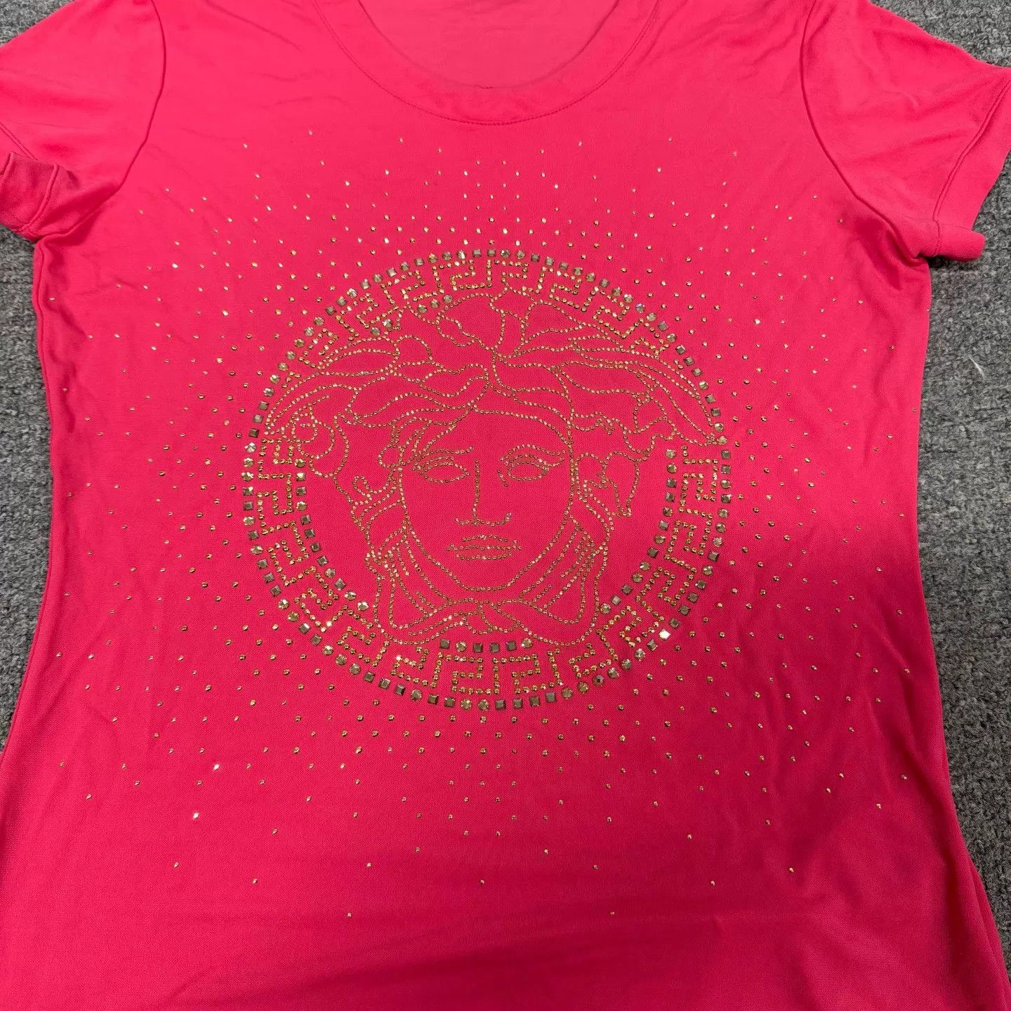 Versace Versace Fuchsia Medusa Crystal Fitted SS Tee L Size L / US 10 / IT 46 - 4 Thumbnail