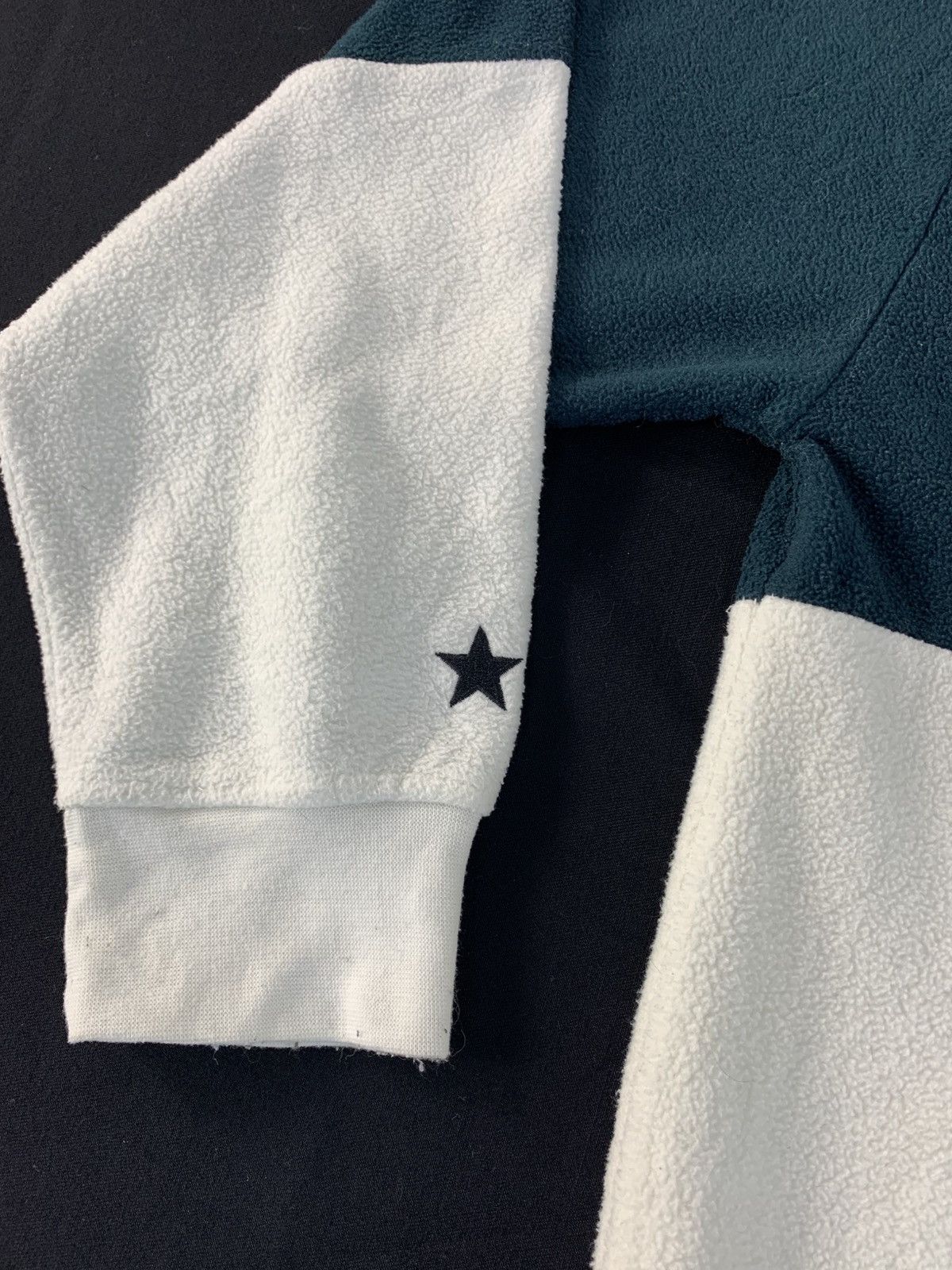 Converse Converse Fluffy Fleece Crewneck Pullover Embroidery Logo Size US L / EU 52-54 / 3 - 9 Thumbnail