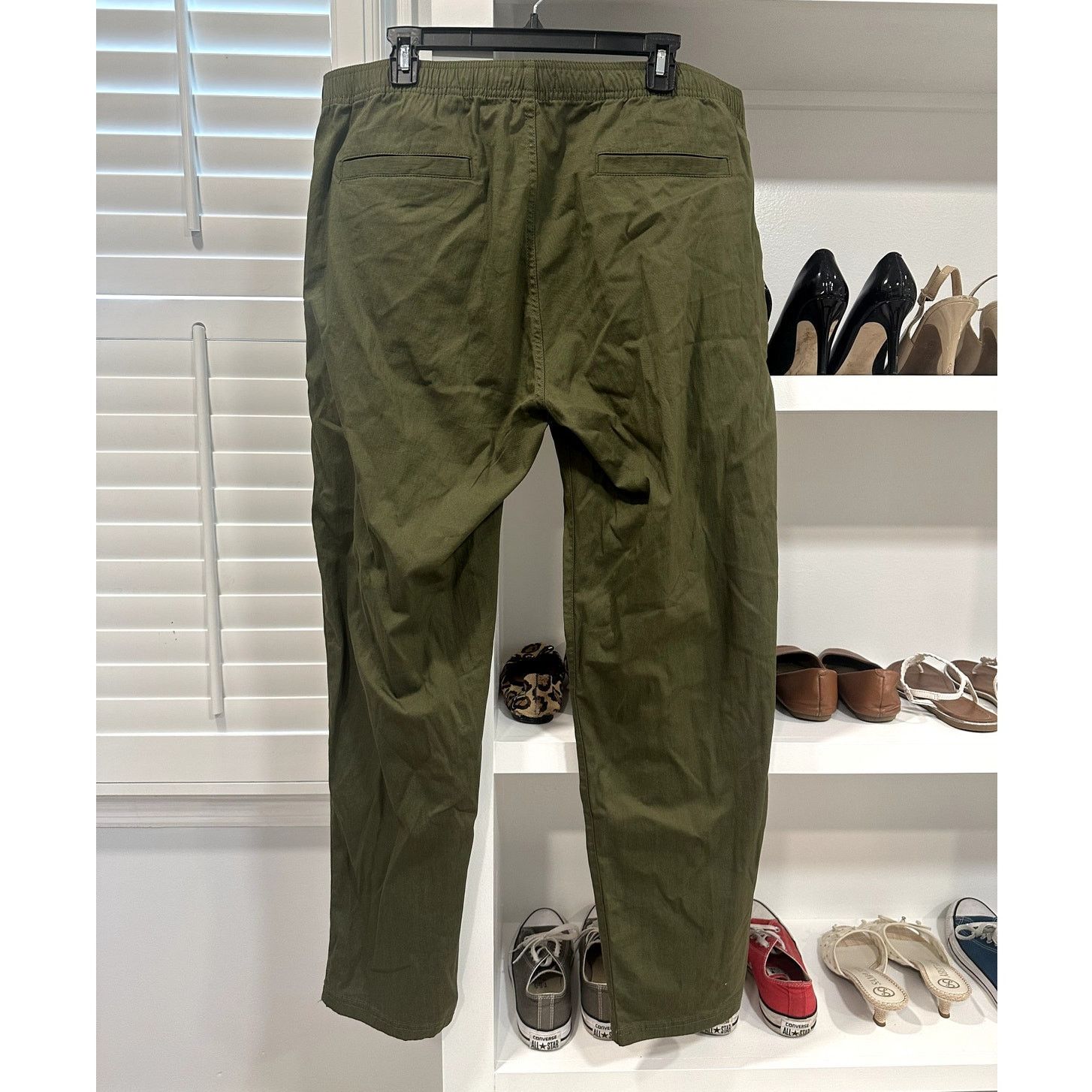 BP. Bp Men's Green Elastic Waist Flat Front Pockets L NWOT Size US 38 / EU 54 - 4 Thumbnail