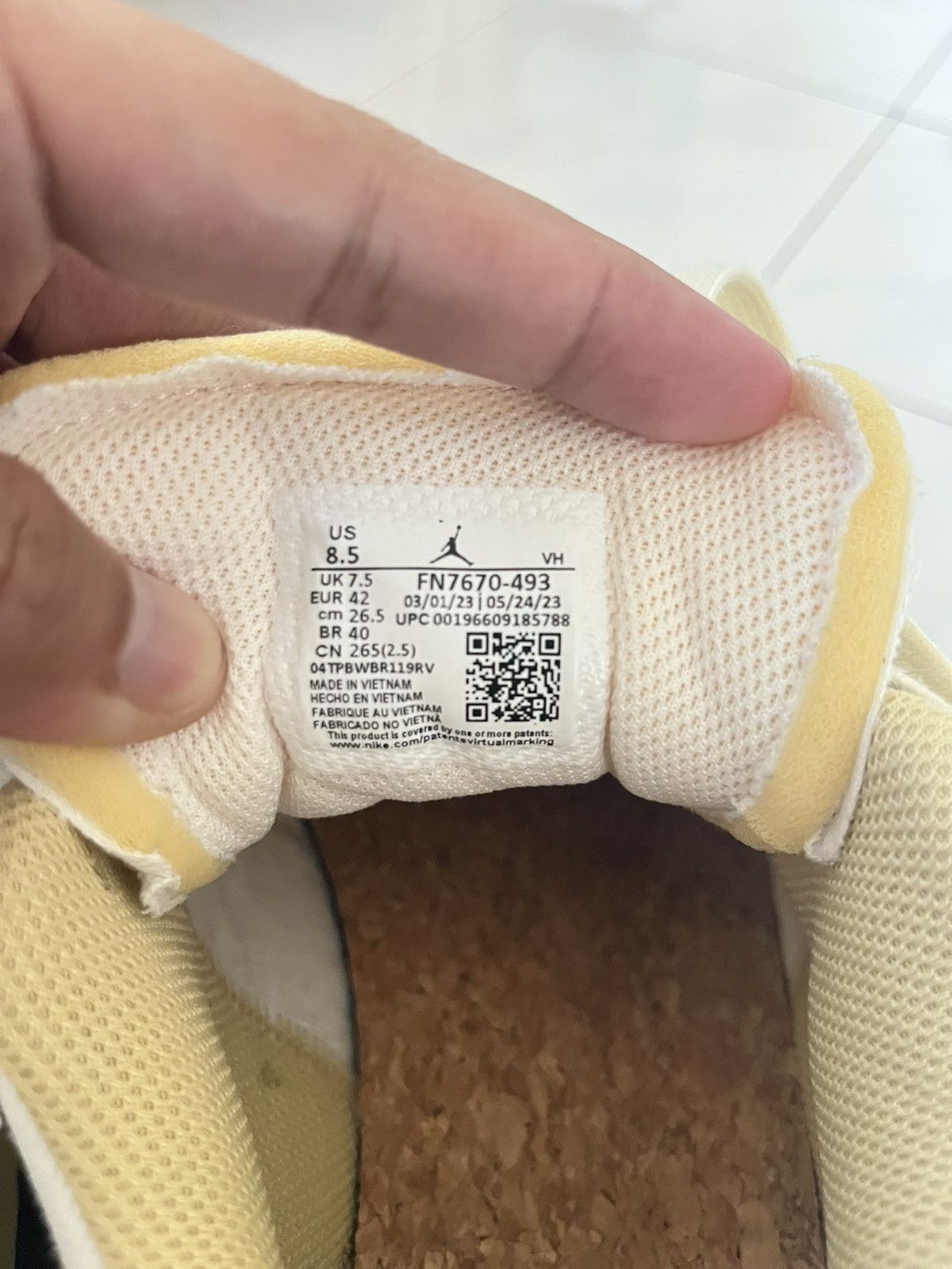 Jordan Brand × Nike Nike Air Jordan 1 SE Size US 8.5 / EU 41-42 - 5 Thumbnail