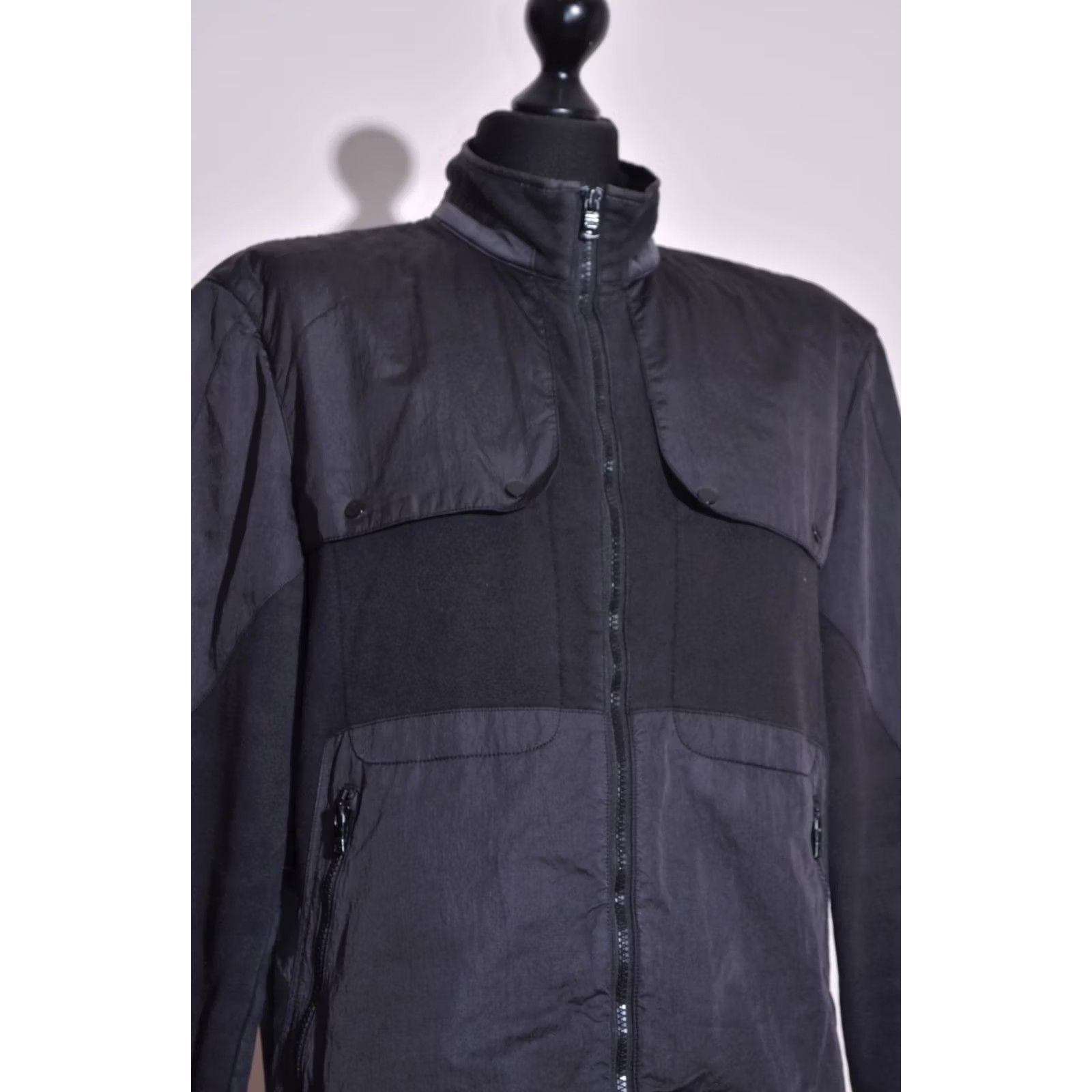 Armani Exchange Armani Exchange Jacket Mens Black Full Zip Pockets XL Regular Cotton Blend Outer Shell Zip Front Pocket Mens XL Black Jacket Size US XL / EU 56 / 4 - 3 Thumbnail