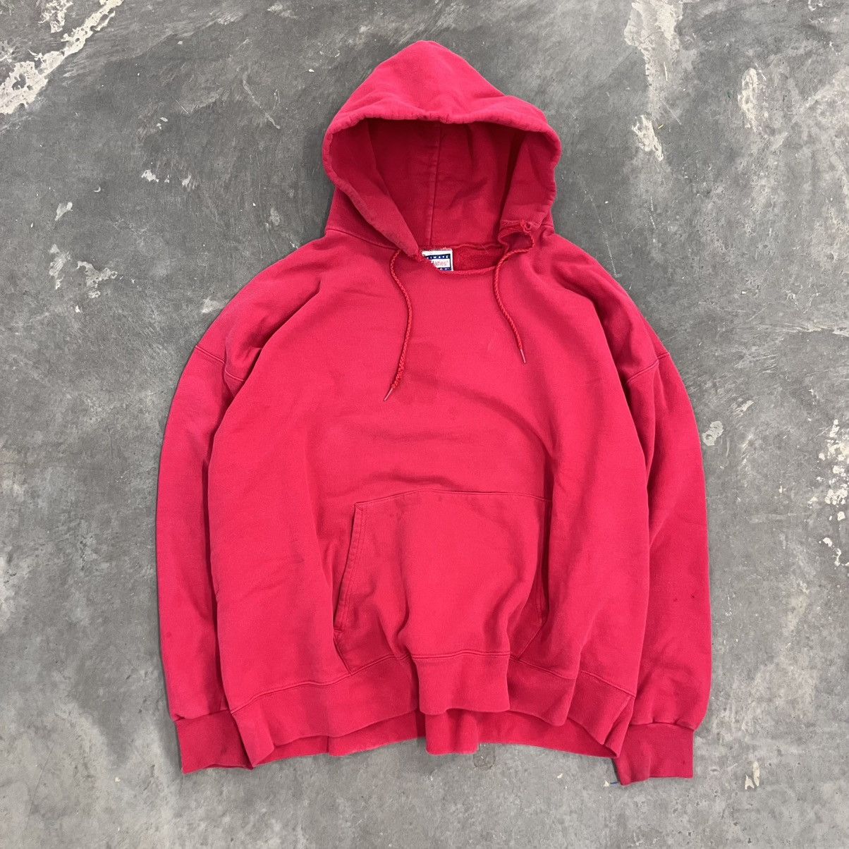 Hanes × Vintage Vintage 1990's faded thrashed n distressed Red Hanes hoodie Size US XL / EU 56 / 4 - 1 Thumbnail