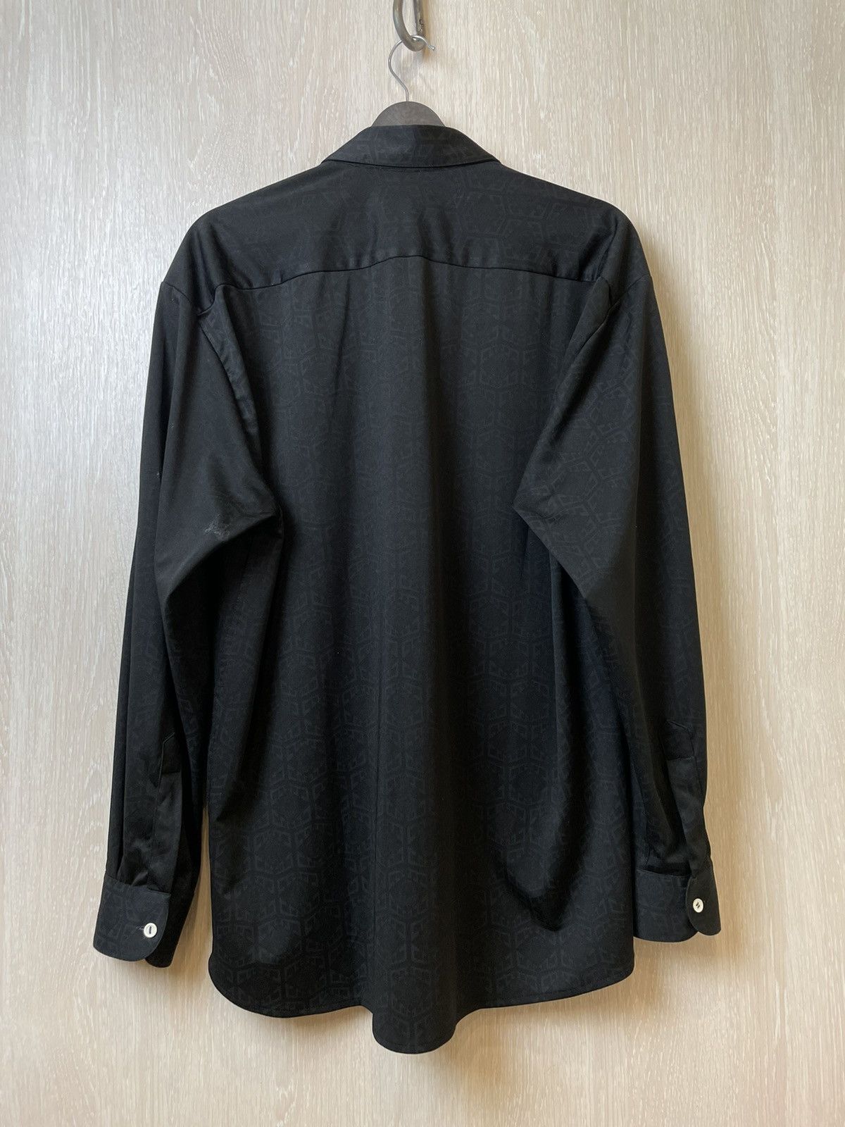 Versace × Vintage vintage 90s gianni versace black monogram button up shirt L Size US XL / EU 56 / 4 - 9 Thumbnail