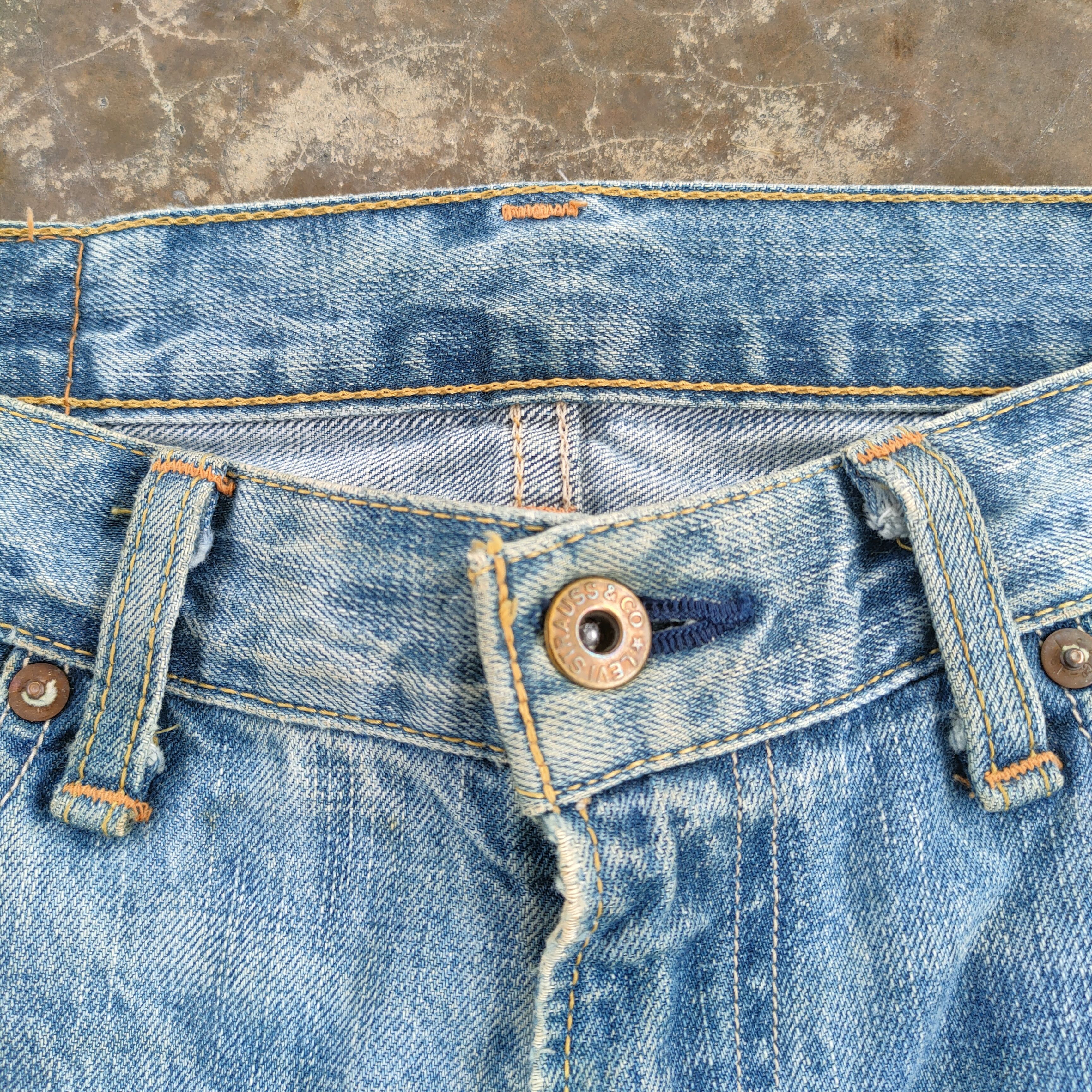 Levi's Vintage Clothing W31 VINTAGE LEVI'S 502 FADED RIPPED JEANS DENIM PANTS Size US 31 - 5 Thumbnail