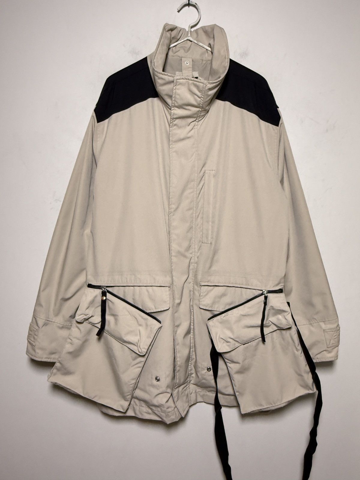 Giorgio Armani Armani Shimmer Nylon Multipocket Transformer Field Parka Size US L / EU 52-54 / 3 - 1 Thumbnail