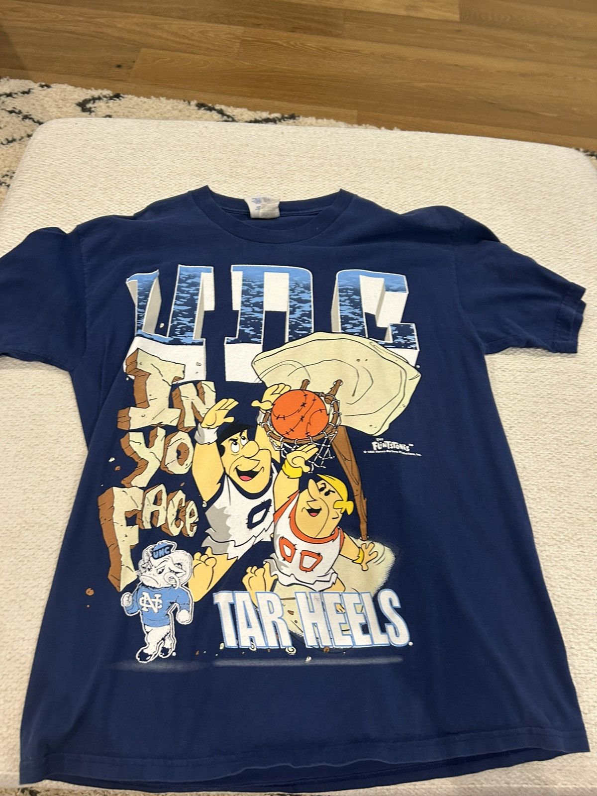 Other Vintage North Carolina 1995 Flintstones Basketball T-Shirt Size US L / EU 52-54 / 3 - 1 Thumbnail