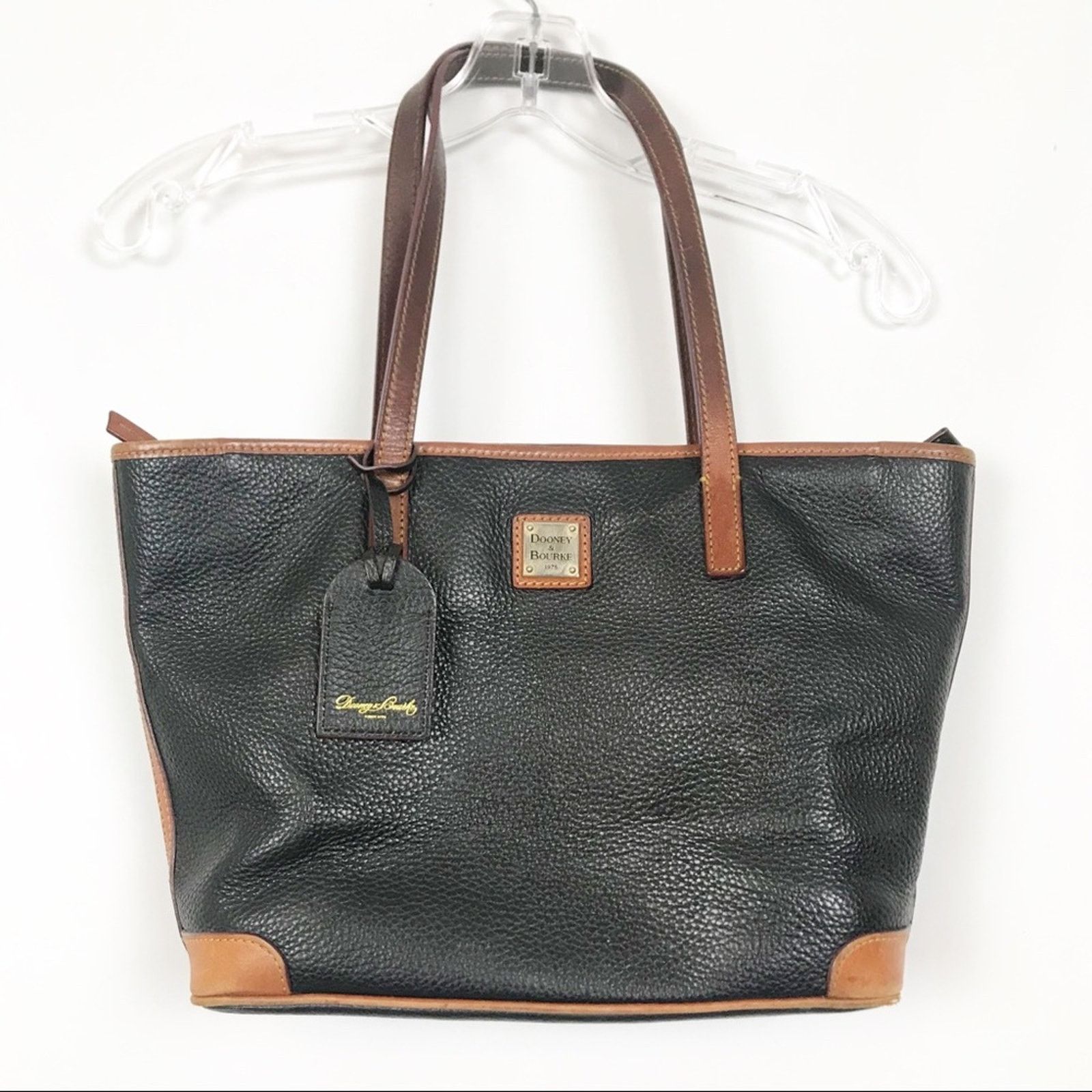 Dooney & Bourke Dooney & Bourke Black Leather Handbag Size ONE SIZE - 8 Thumbnail