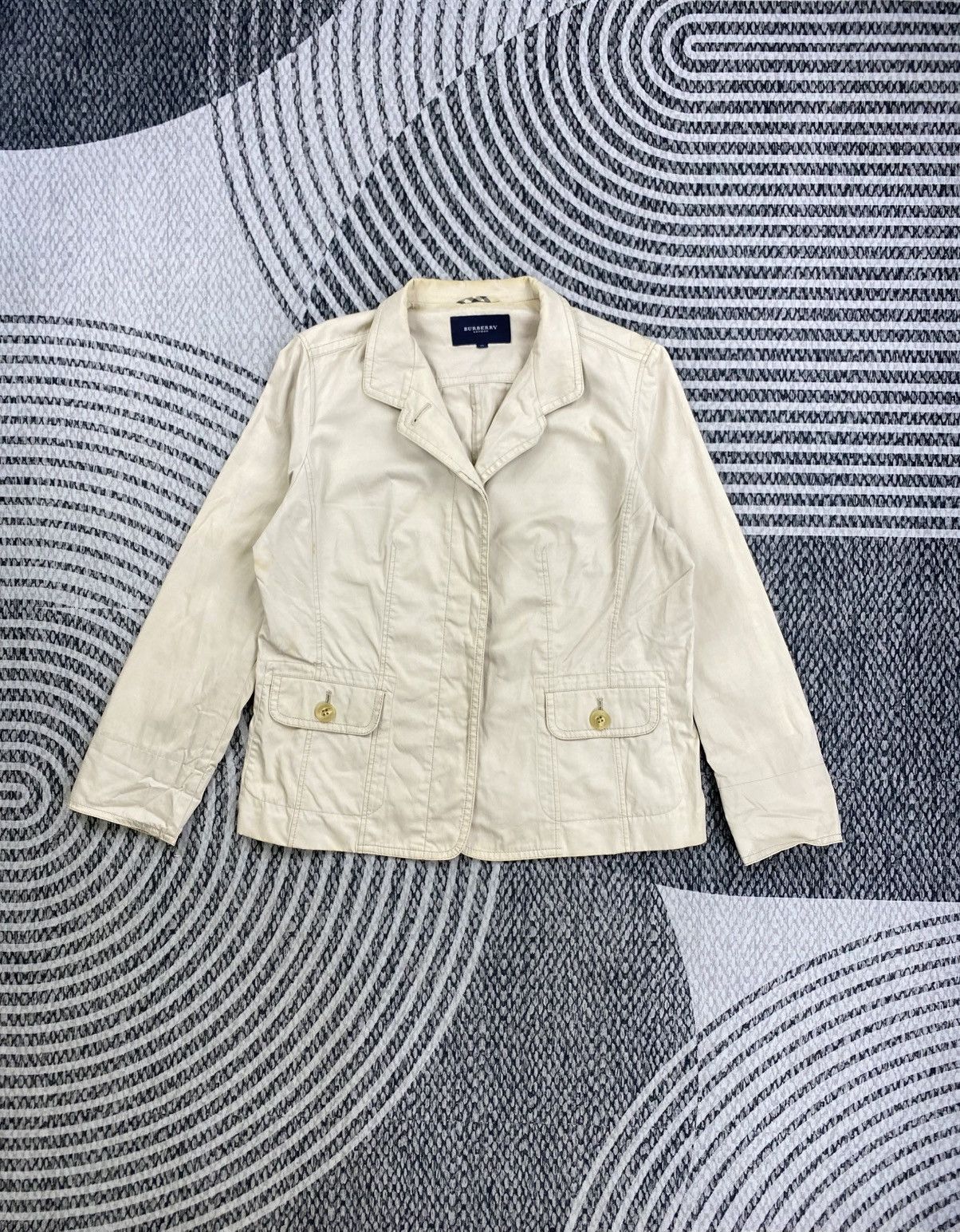 Burberry Vintage Burberry London Double Pocket Jacket Size M / US 6-8 / IT 42-44 - 1 Thumbnail