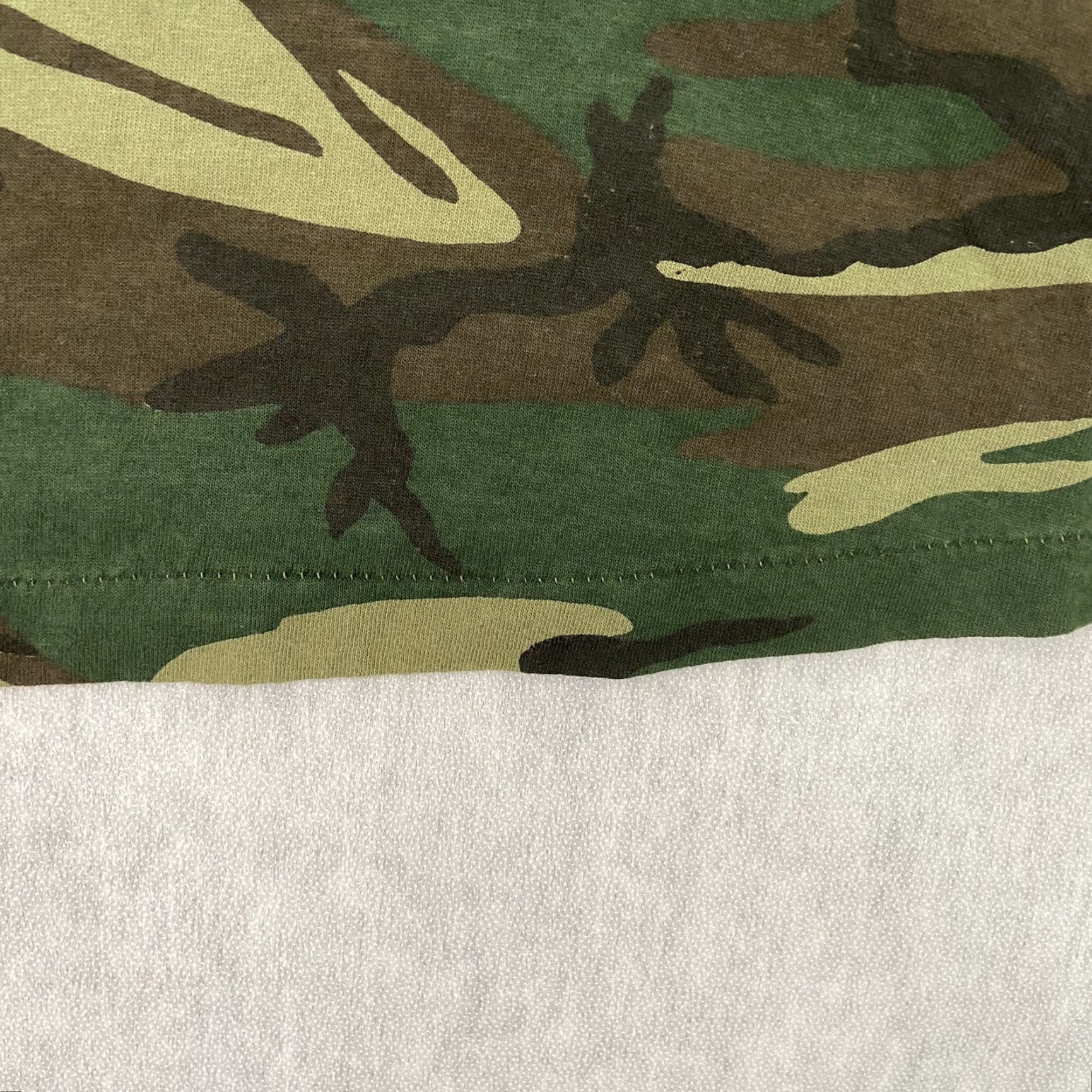 Vintage VINTAGE Where's BOB? Shirt Men XL Green Camo Single Stitch Tee 1990s Graphic Tee Sportswear Mens XL Green Camouflage 90s Size US XL / EU 56 / 4 - 5 Thumbnail