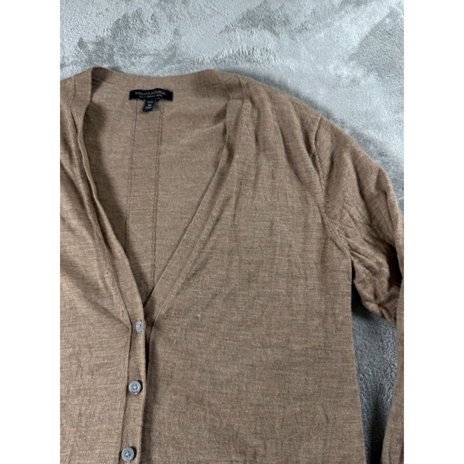 Banana Republic VINTAGE Banana Republic Cardigan Sweater? (No, Vintage is not applicable) Size M / US 6-8 / IT 42-44 - 4 Thumbnail
