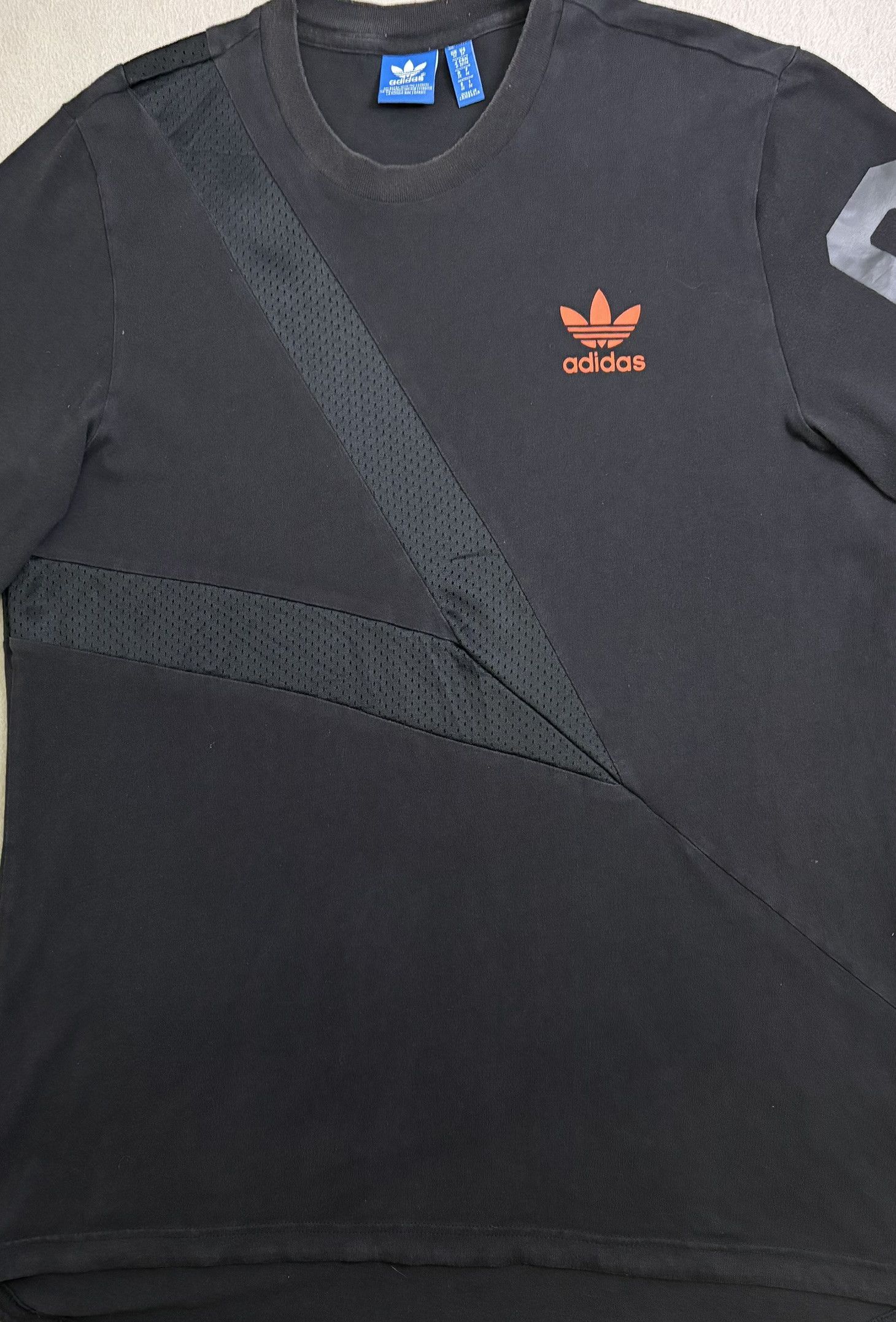 Adidas Adidas Originals 03 Black T-Shirt size M Size US M / EU 48-50 / 2 - 8 Thumbnail