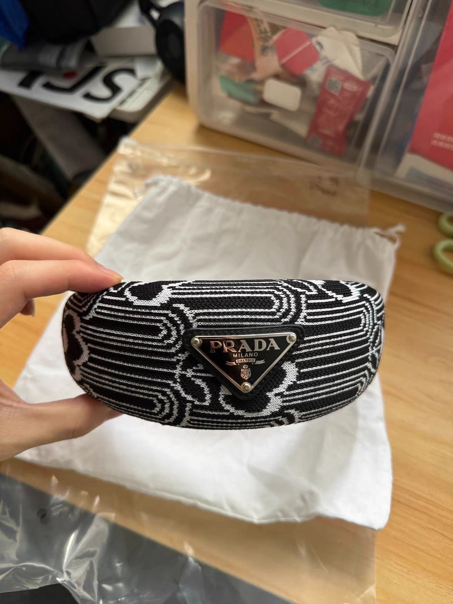 Prada Prada by Raf Simons Black & White Triangle Logo Headband K6 Size ONE SIZE - 3 Thumbnail