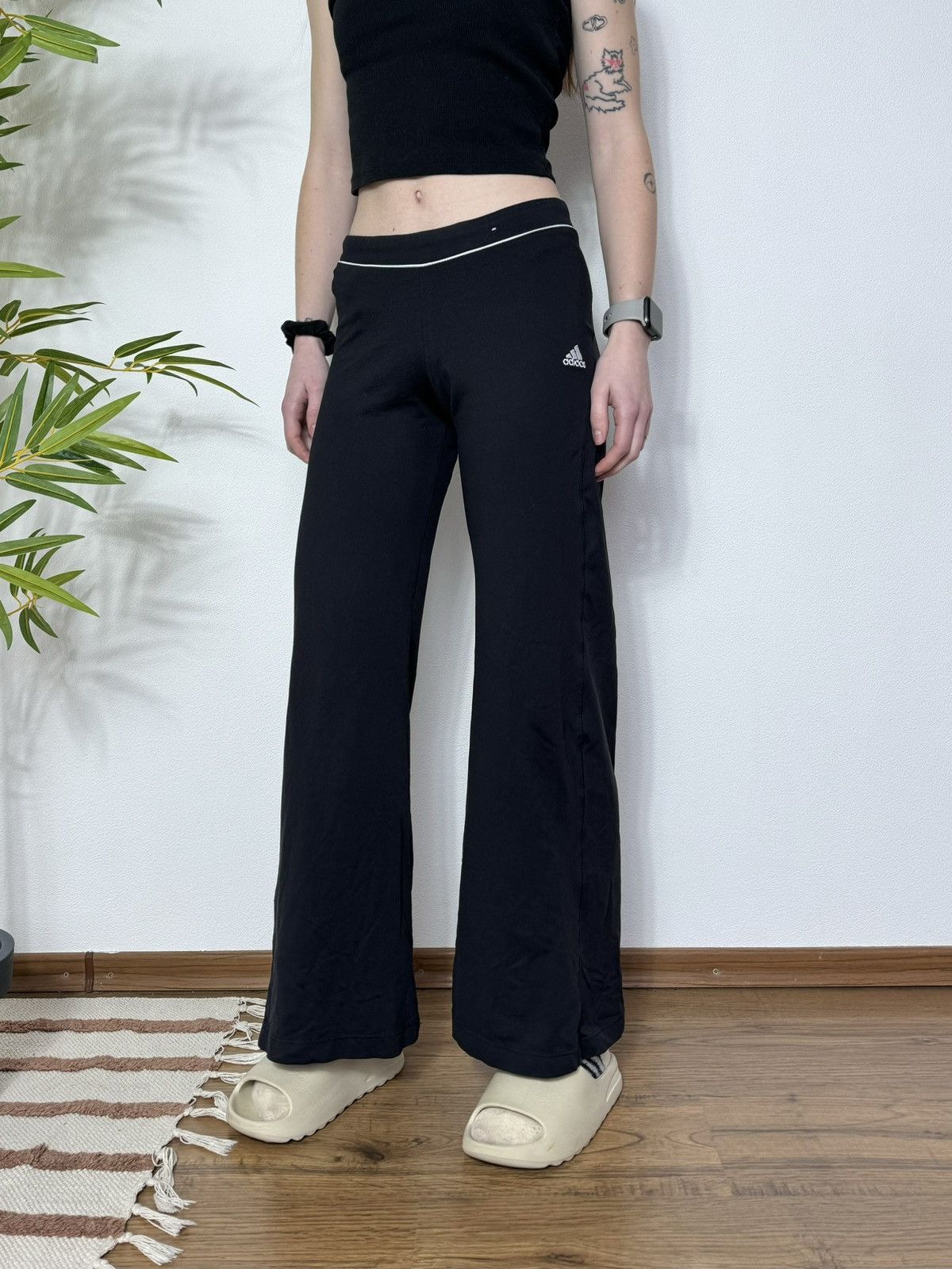 Adidas VINTAGE ADIDAS LEGGINGS FLARE PANTS Size 26" / US 2 / IT 38 - 7 Thumbnail