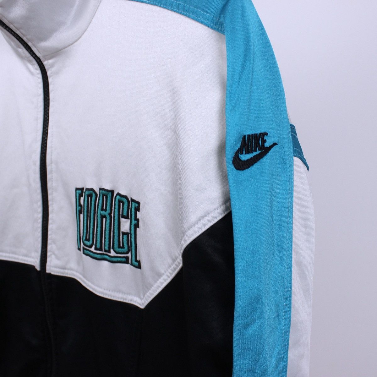 Nike Vintage Nike Track Top Jacket Size US M / EU 48-50 / 2 - 3 Thumbnail