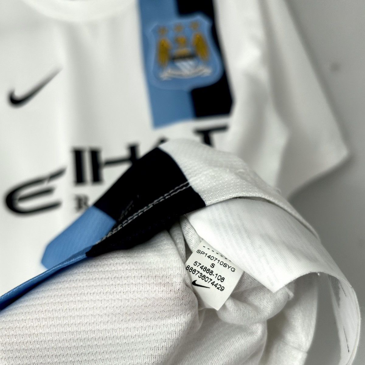 Nike 2013 2014 Manchester City Nike Third Kit Soccer Jersey Shirt Size US S / EU 44-46 / 1 - 5 Thumbnail