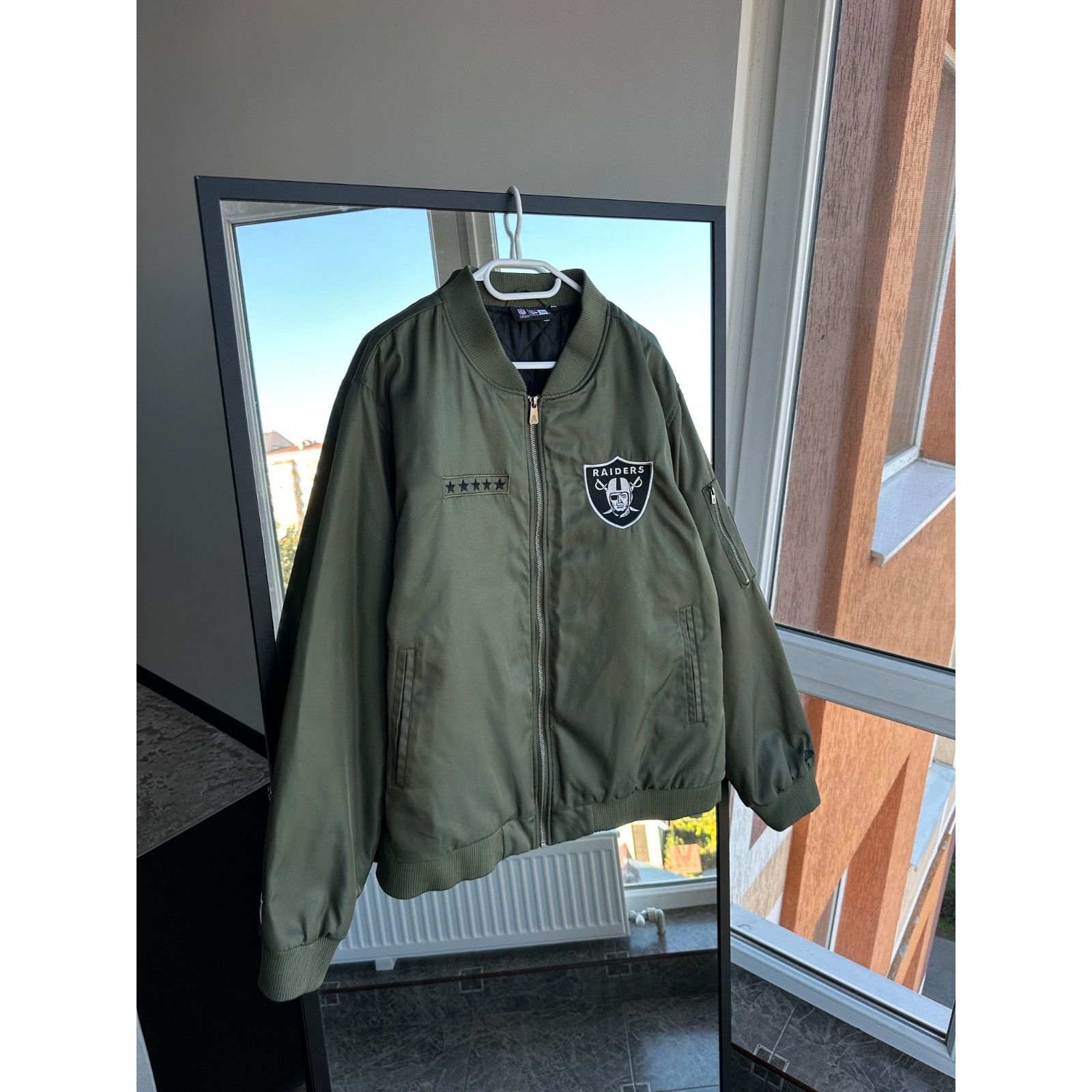 New Era New Era NFL Raiders Bomber Jacket Mens Olive Green Size US XL / EU 56 / 4 - 1 Thumbnail