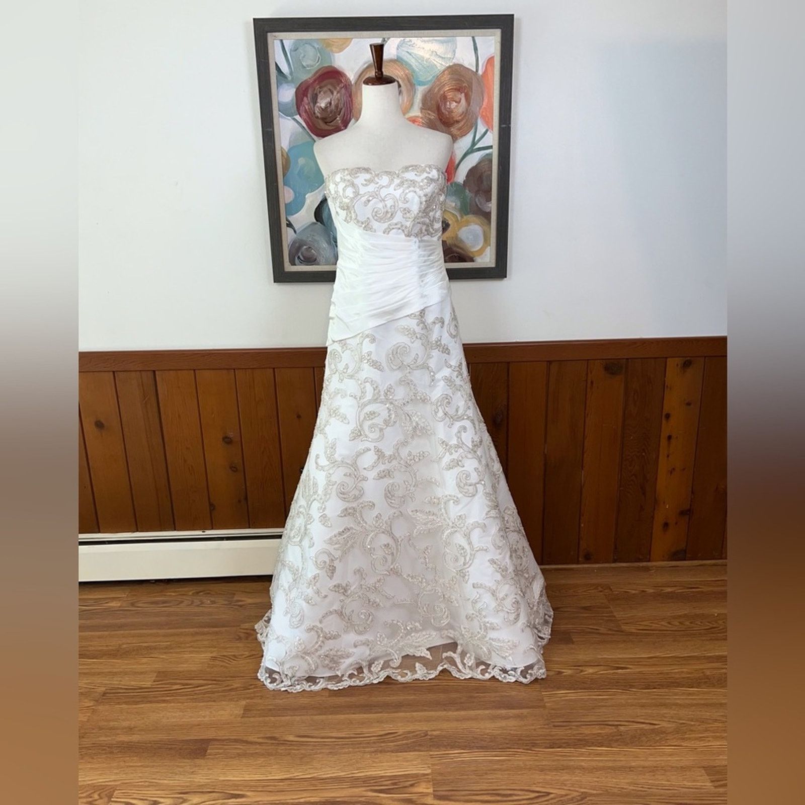 Other Forever Yours Embroidered Lace Overlay Corset Wedding Gown! Size M / US 6-8 / IT 42-44 - 2 Thumbnail