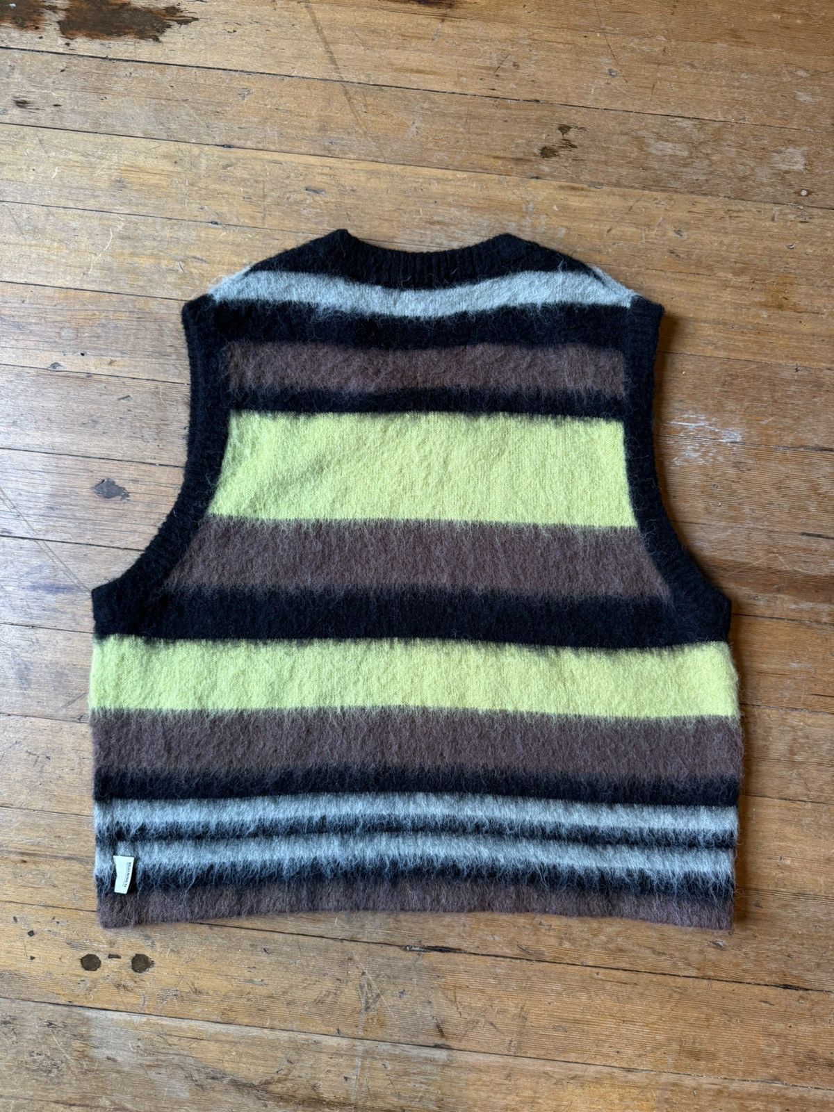 Hypebeast Hairy V-neck Sweater Size US L / EU 52-54 / 3 - 8 Thumbnail