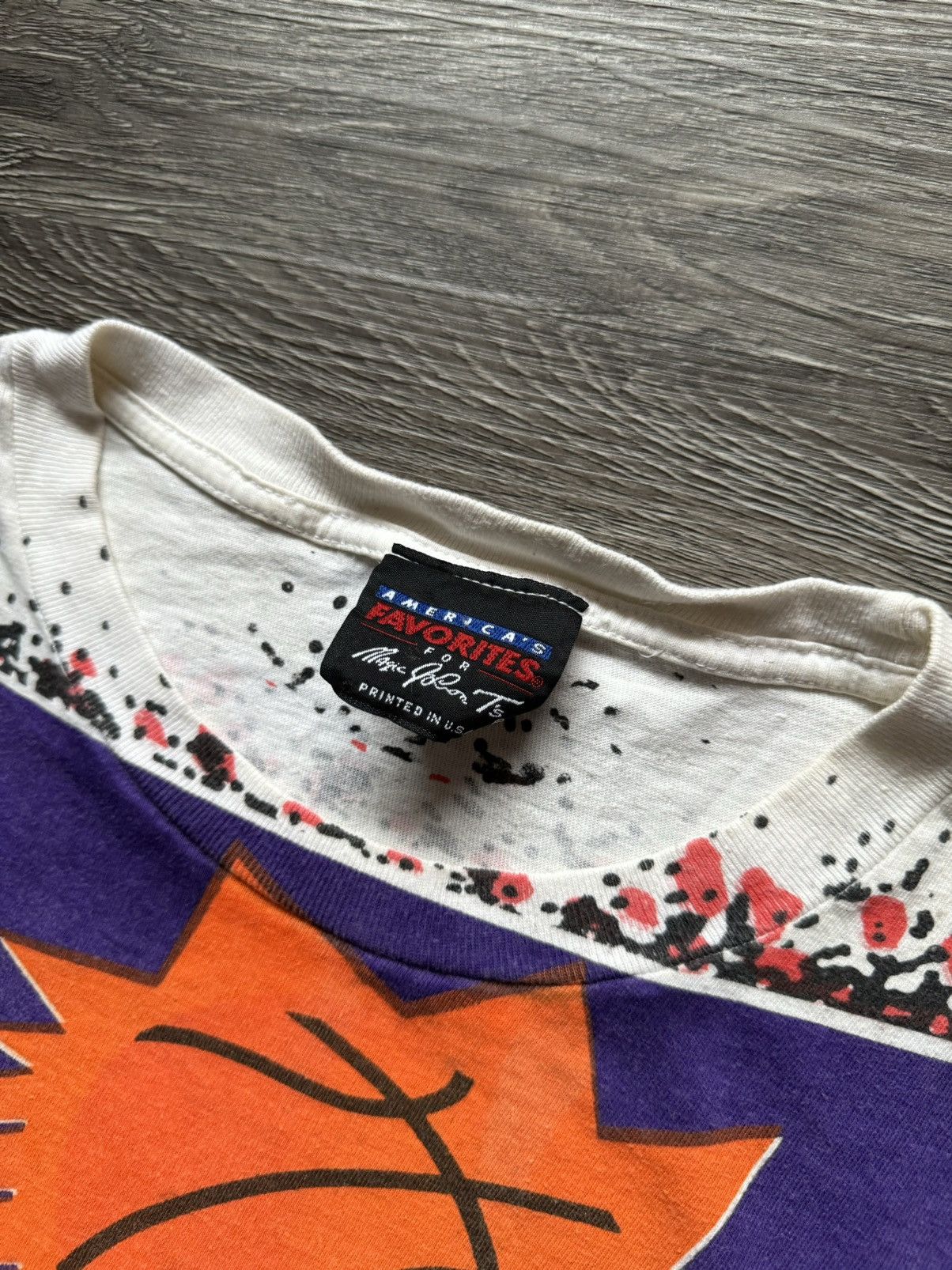 NBA × Vintage VTG 90s NBA PHOENIX SUNS MAGIC JOHNSON BIG PRINT AOP T-SHIRT Size US L / EU 52-54 / 3 - 4 Thumbnail