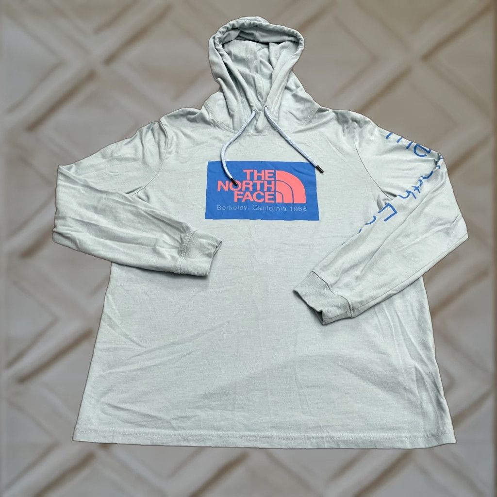 The North Face The North Face Pullover Hoodie Sweatshirt Women M Green Logo Lightweight Shorter Puffer? Size M / US 6-8 / IT 42-44 - 1 Thumbnail