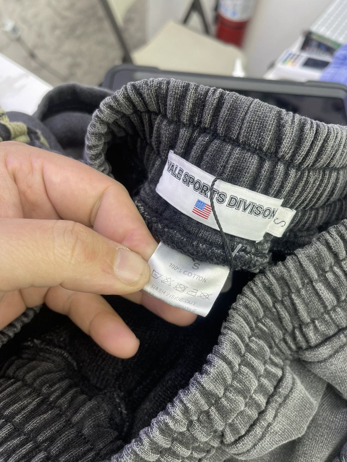 Vale Vale lives “Midnight” Sweatpants (black) Size US 28 / EU 44 - 4 Thumbnail