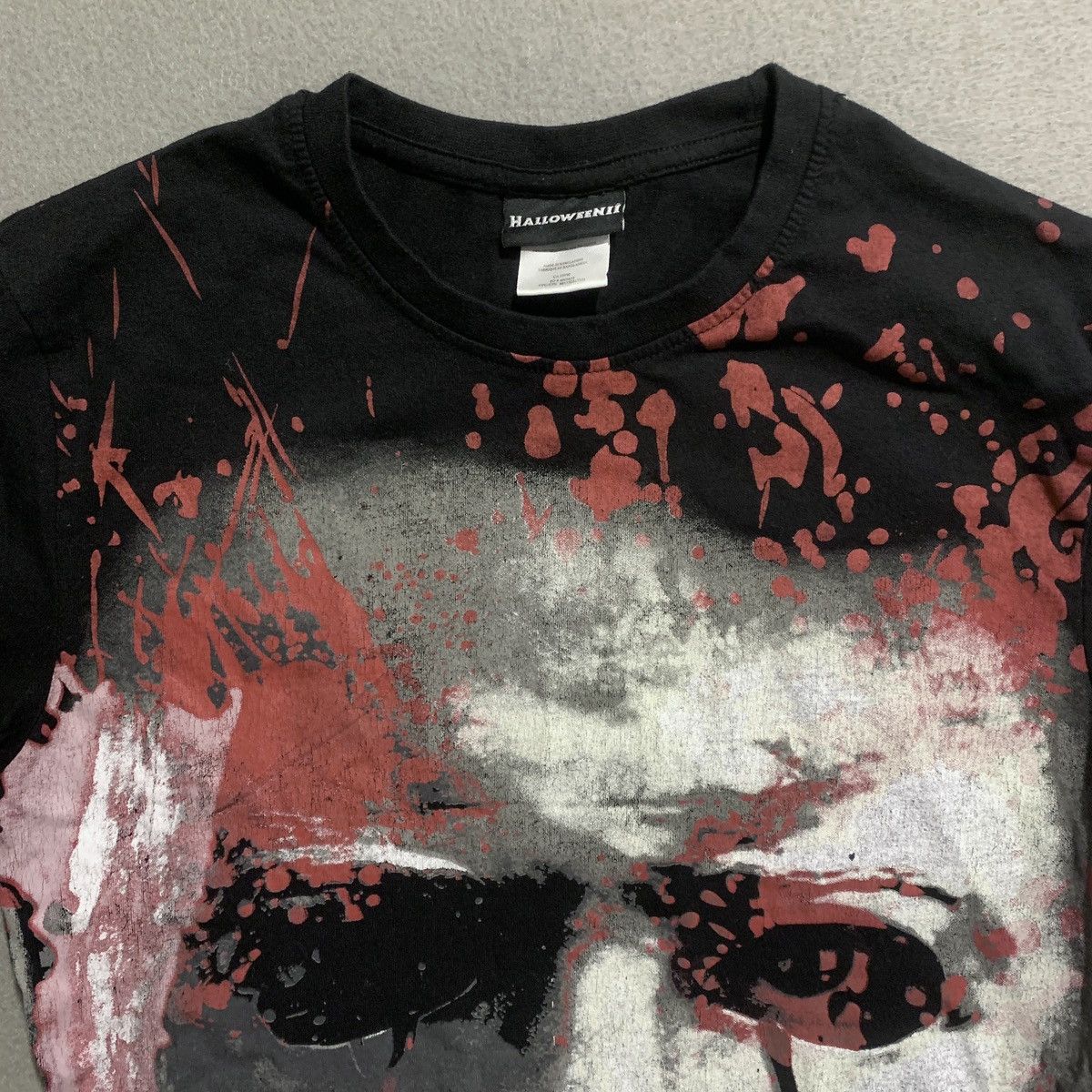 Universal Studios Halloween 2 Michael Myers Graphic Tee Size Small Black Size US S / EU 44-46 / 1 - 4 Thumbnail
