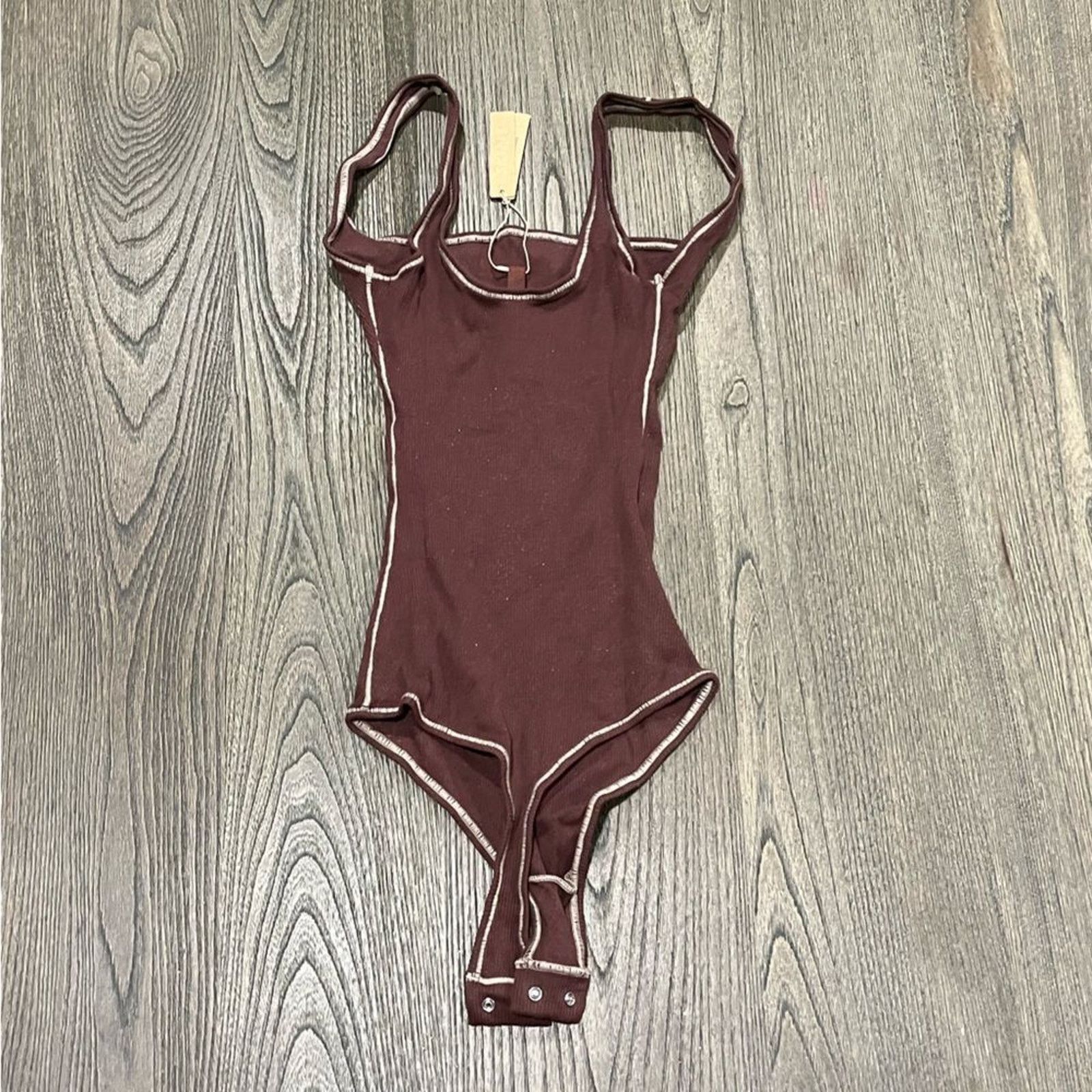 SKIMS NWT Skims Ribbed Stretch Cotton Bodysuit Chocolate Size XXS Size XXS / US 00 / IT 34 - 5 Thumbnail