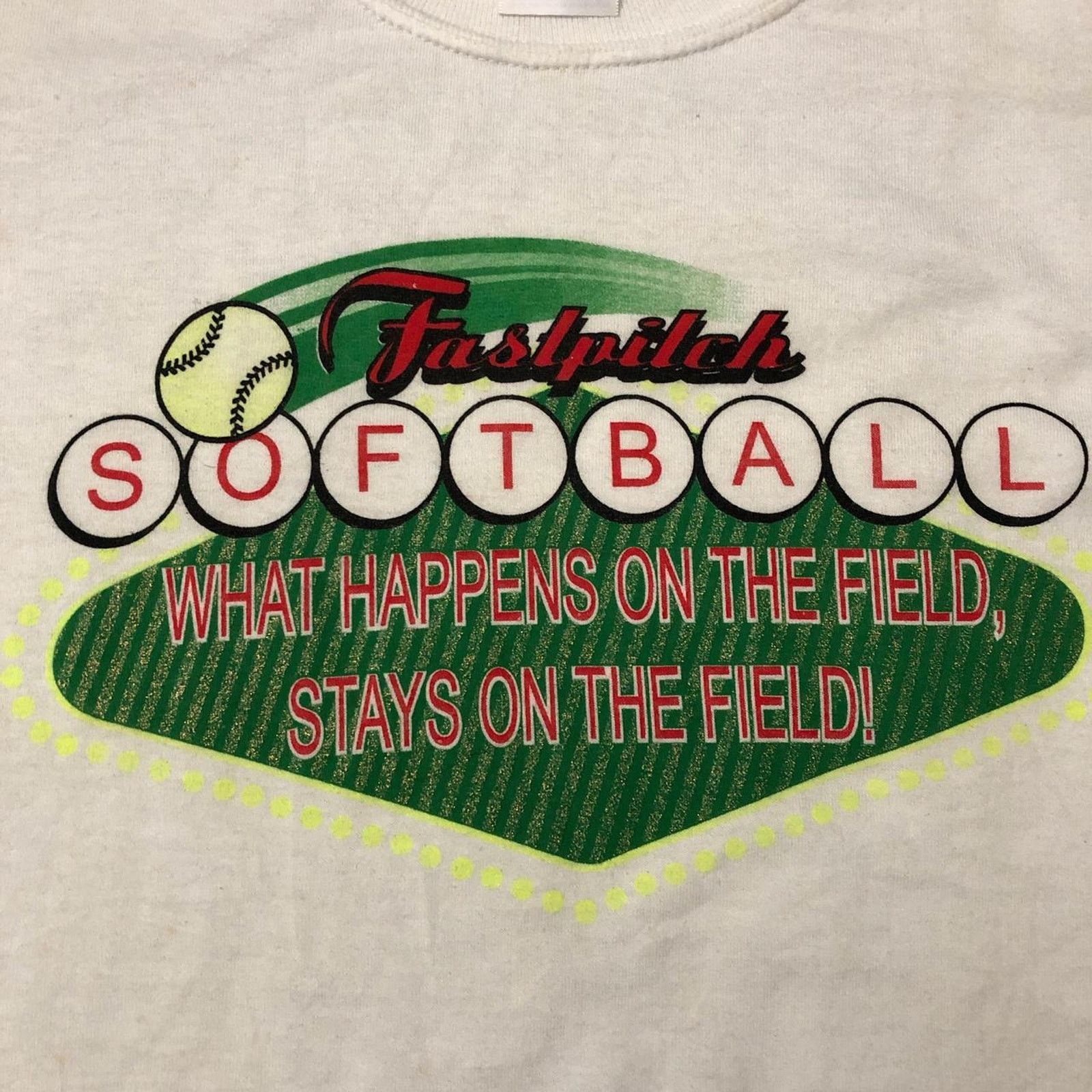 Gildan White Fastpitch Softball Graphic Quote Tee Size US M / EU 48-50 / 2 - 3 Thumbnail