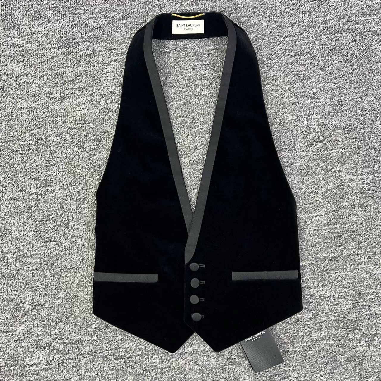 Saint Laurent Paris Saint Laurent Black Velvet Vest Size XXS / US 00 / IT 34 - 1 Thumbnail