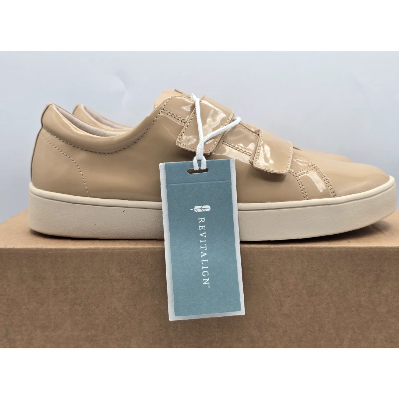 Vintage Revitalign Malibu Bella Patent Sneakers Tan Solid Sz 9.5 W Wide Women's Athletic Shoes Size US 10 / IT 40 - 4 Thumbnail
