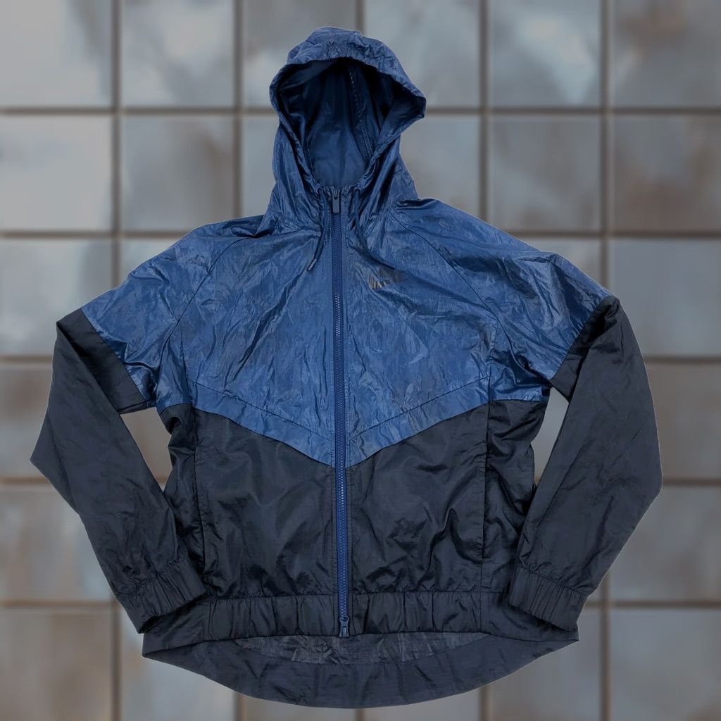 Nike Nike Sports Jacket Womens Large Blue Windbreaker Sports Activewear Size L / US 10 / IT 46 - 1 Thumbnail
