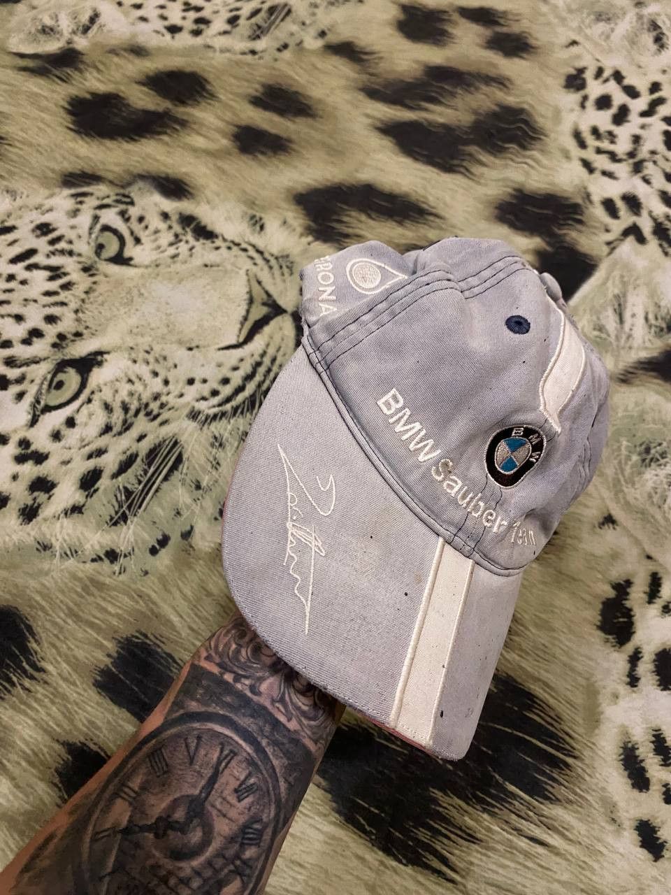 BMW × Vintage BMW Sauber F1 Team Cap 2007 Vintage Formula 1 sun faded Size ONE SIZE - 4 Thumbnail