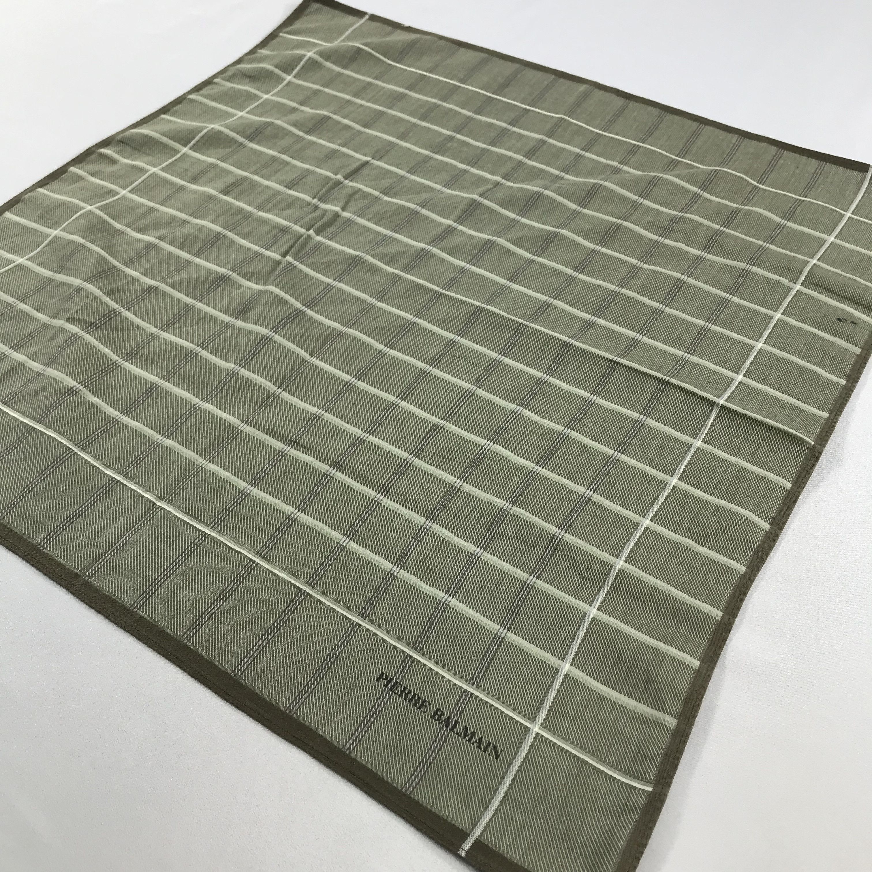 Pierre Balmain × Vintage Pierre Balmain Bandana / Handkerchief / Neckerchief - S2418 Size ONE SIZE - 2 Thumbnail